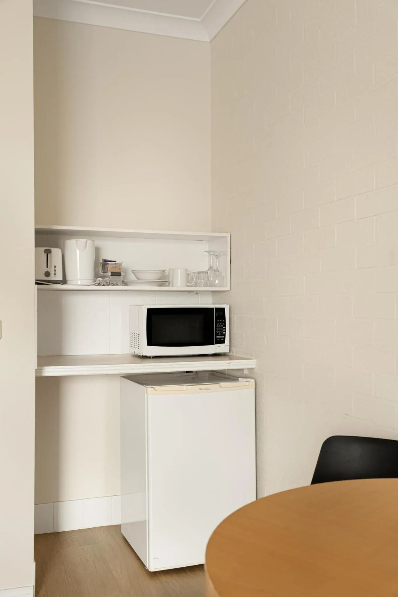 Kitchen or kitchenette in Catalina Motel Lake Macquarie