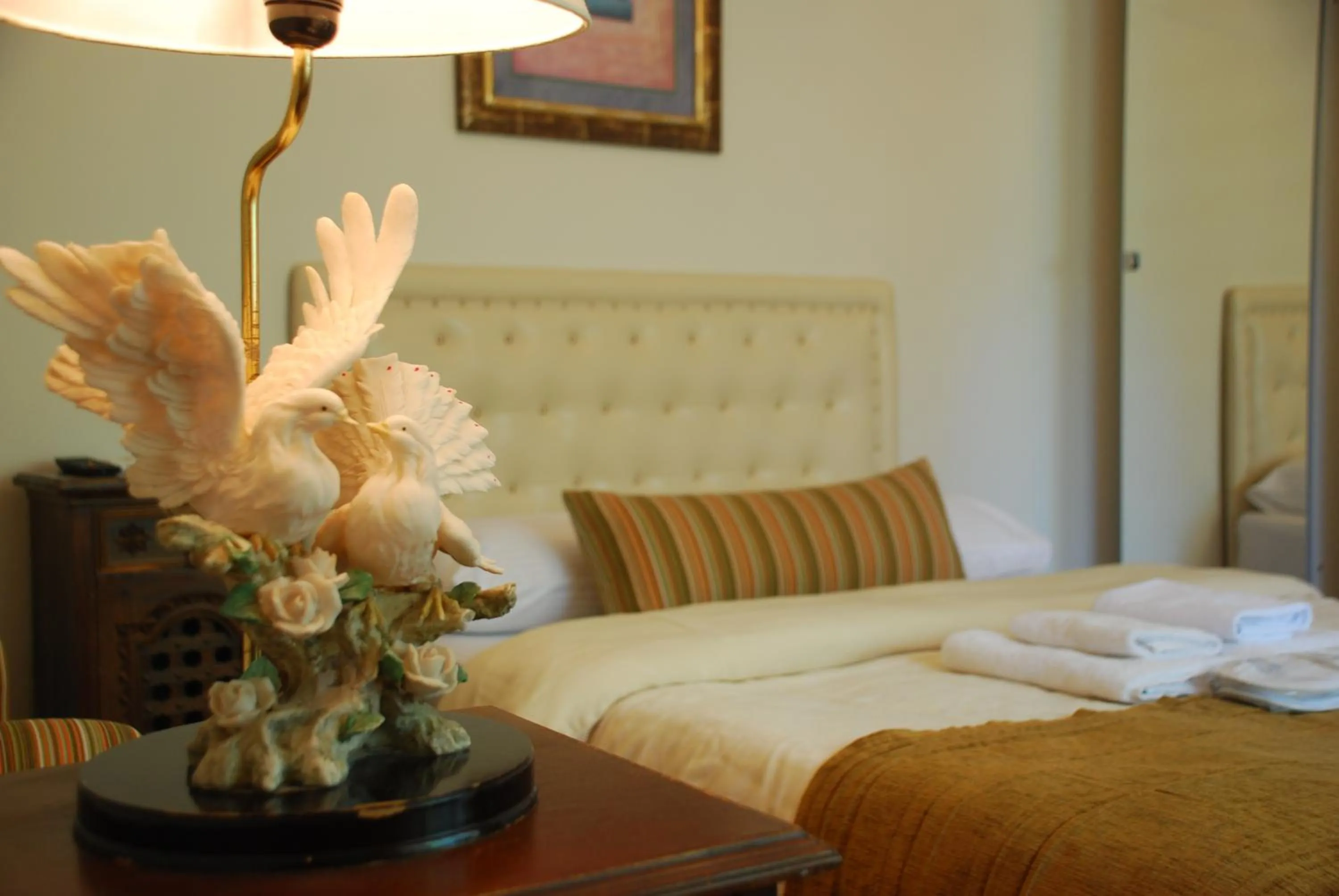 Bedroom, Bed in Foca Antik Otel