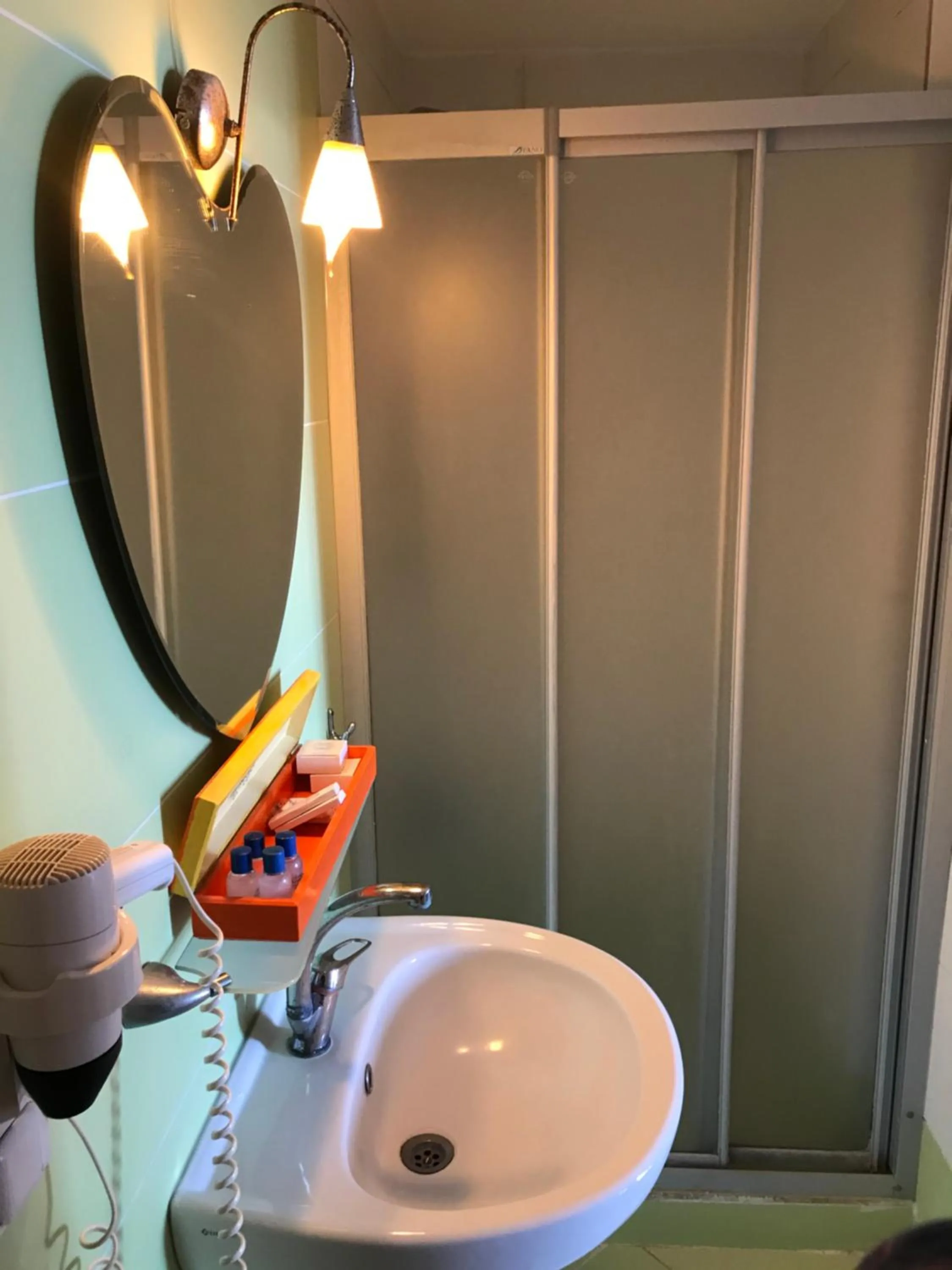 Bathroom in Foca Antik Otel