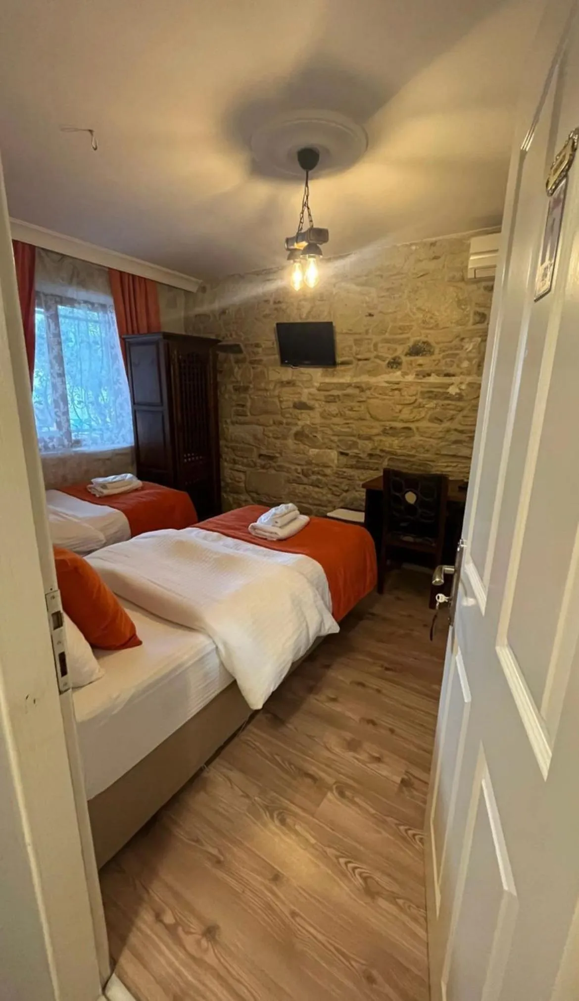 Bedroom, Bed in Foca Antik Otel