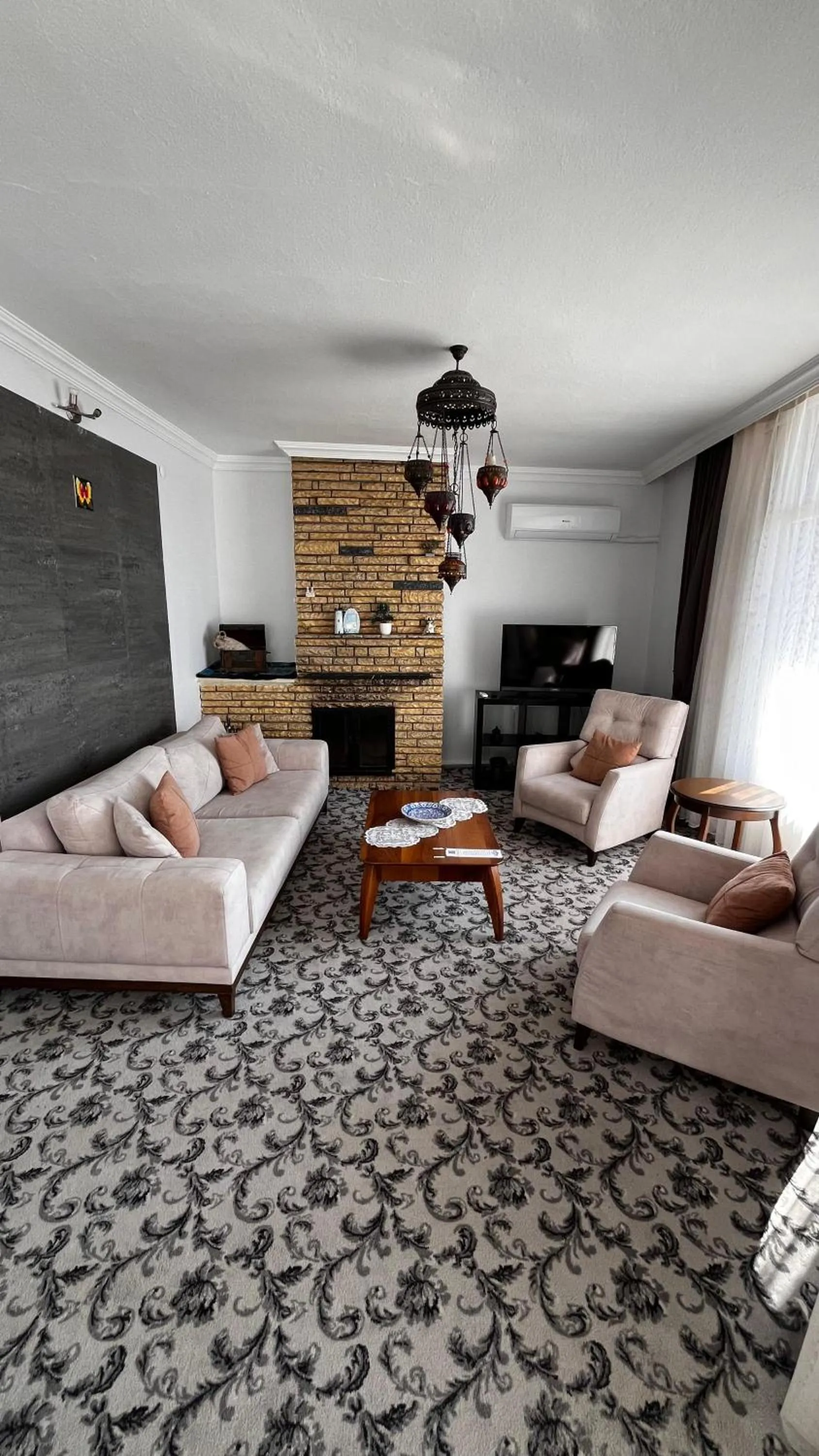 Living room, Bed in Foca Antik Otel