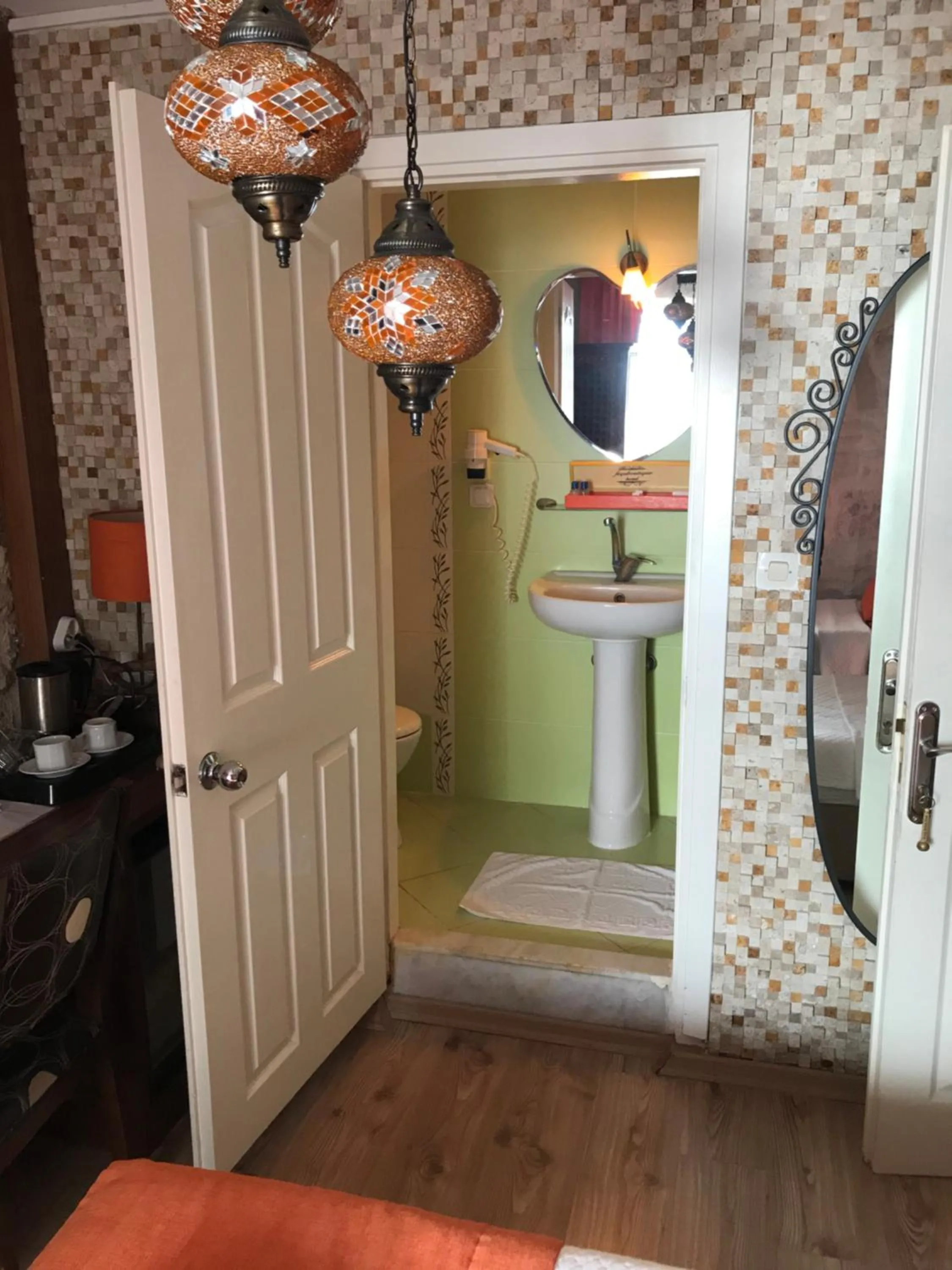 Bathroom in Foca Antik Otel