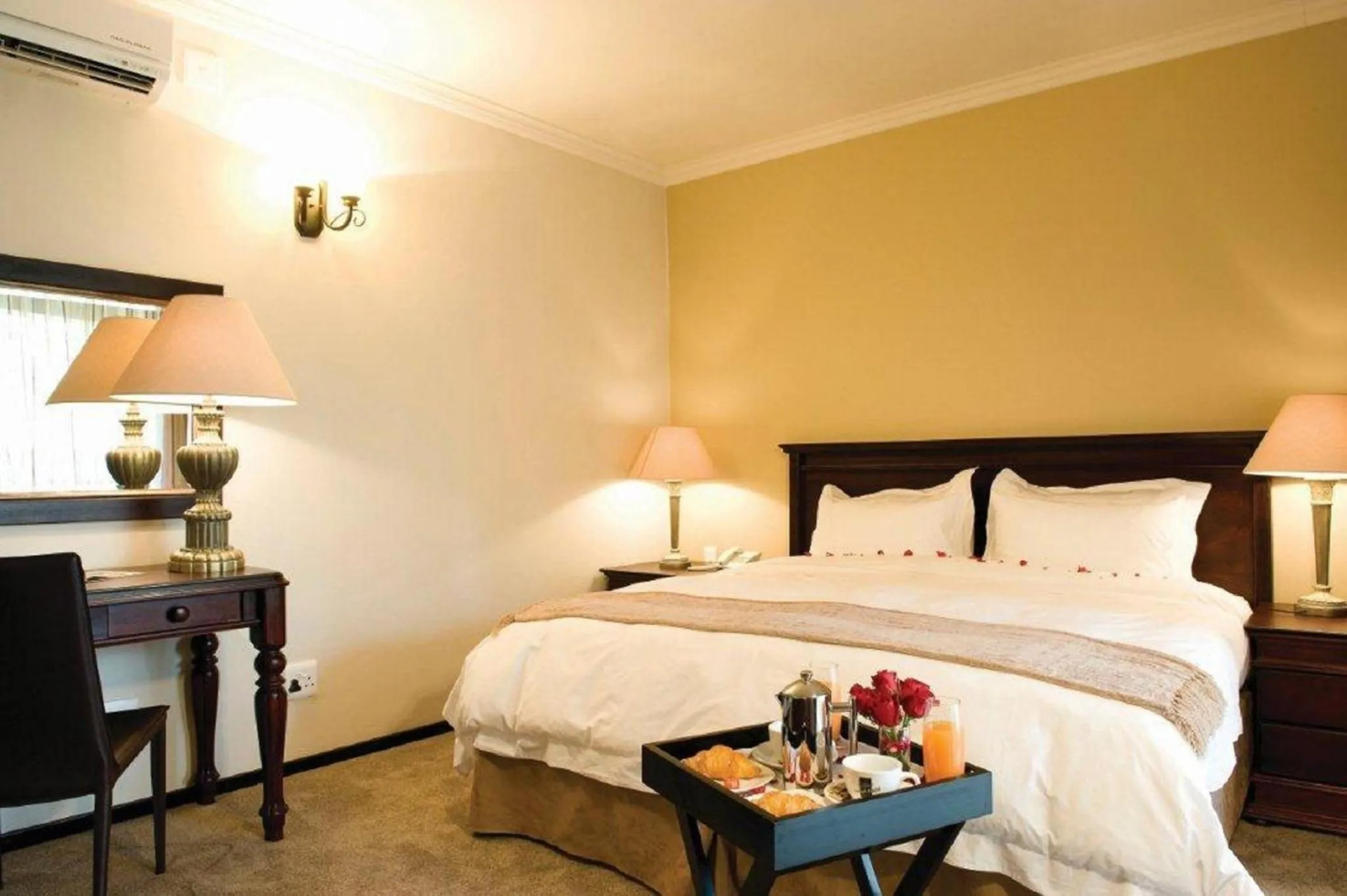 Bed in Happy Valley Hotel and Casino