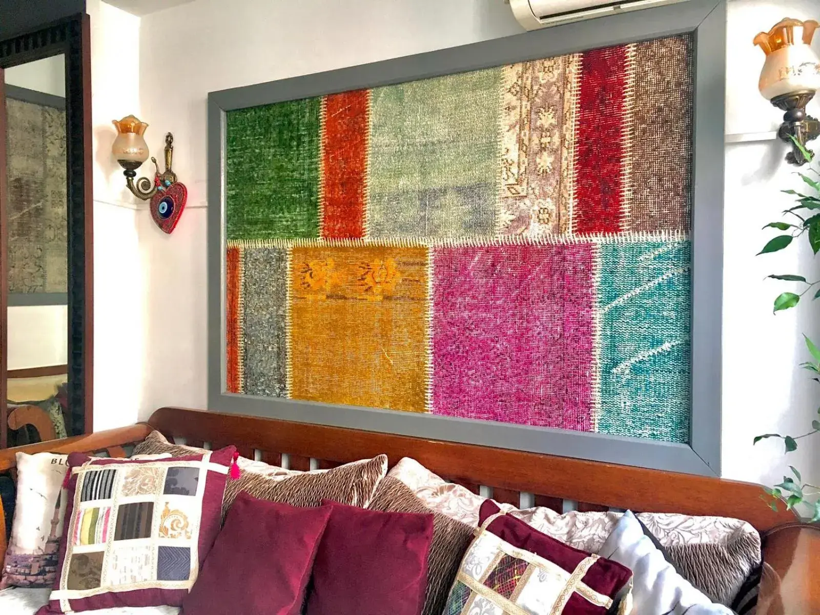 Lobby or reception in La Petite Maison Hotel Lobby or reception in La Petite Maison Hotel