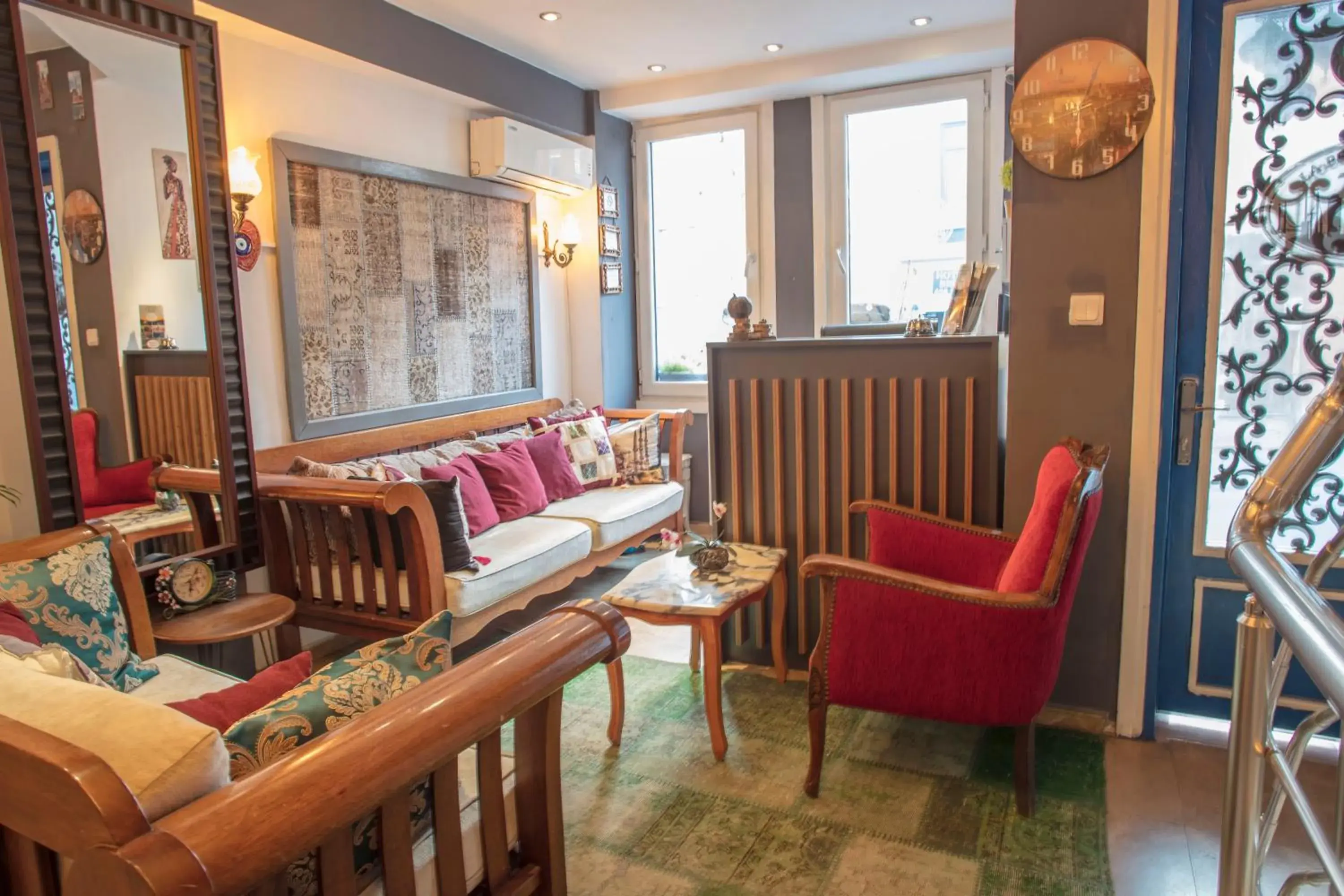 Lobby or reception in La Petite Maison Hotel Lobby or reception in La Petite Maison Hotel