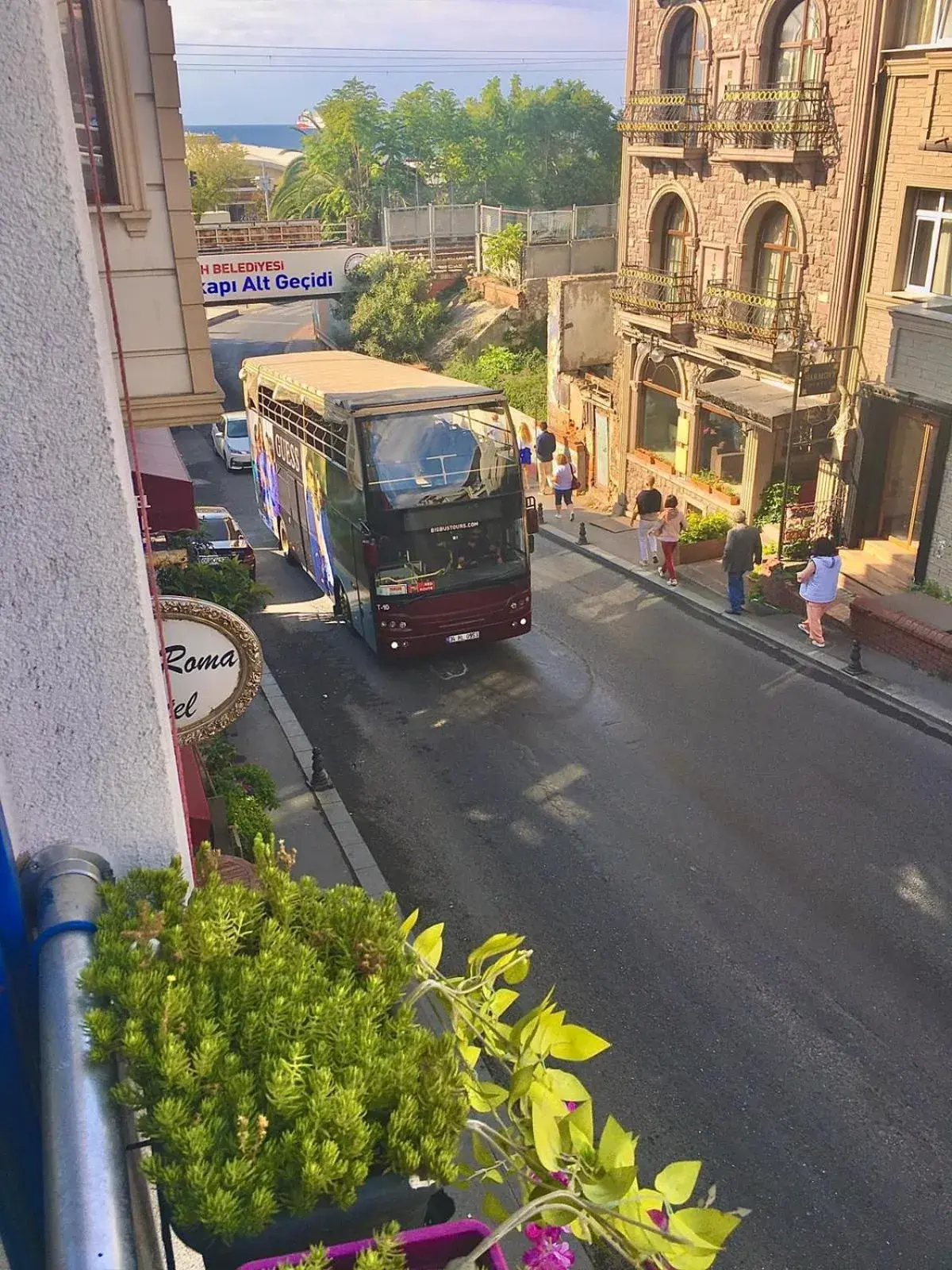 Street view in La Petite Maison Hotel Street view in La Petite Maison Hotel