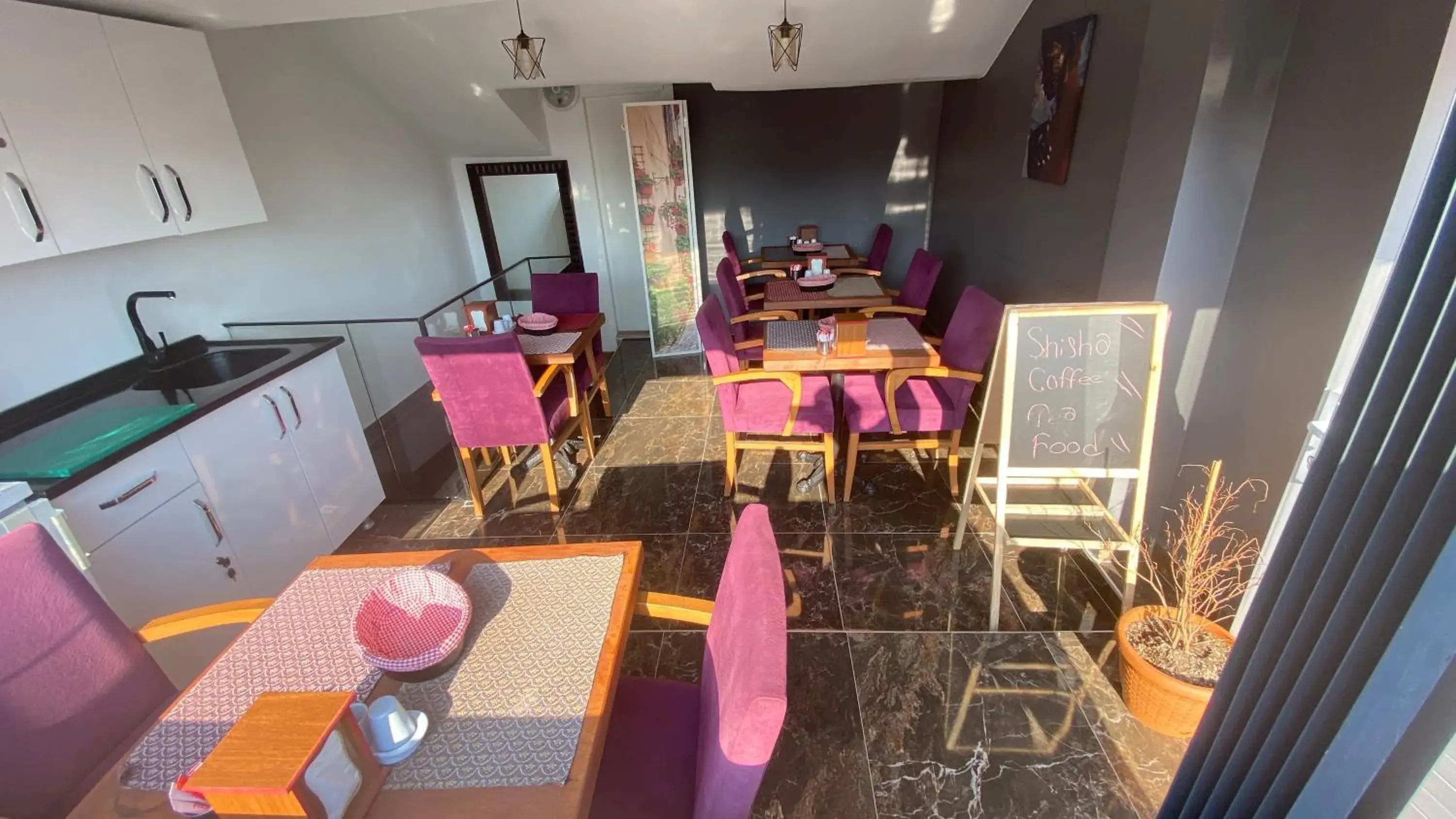 Restaurant/places to eat in La Petite Maison Hotel Restaurant/places to eat in La Petite Maison Hotel