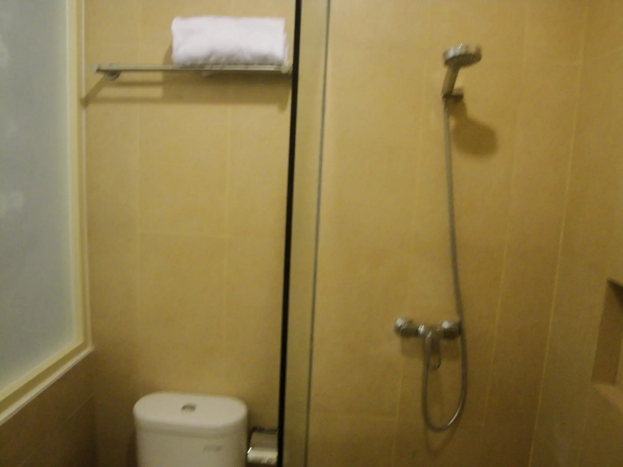 Bathroom in Top Hotel Manado By Gran Puri