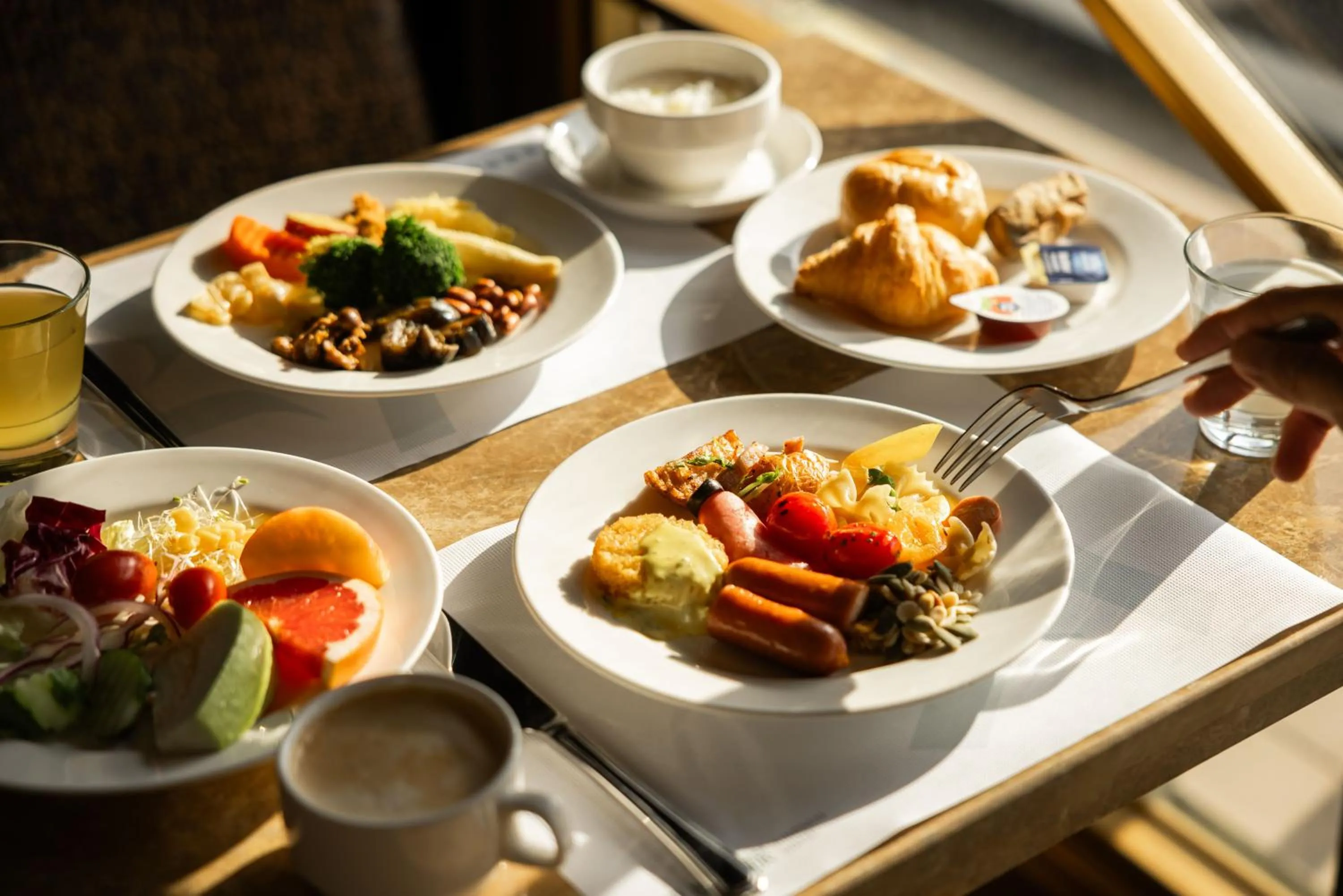 Breakfast in Kindness Hotel - Kaohsiung Main Station
