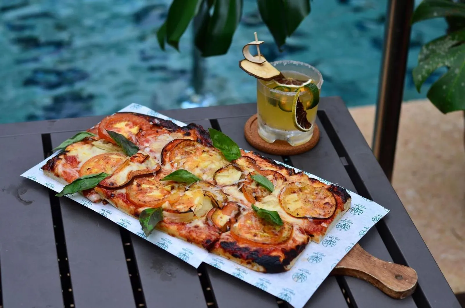 Restaurant/places to eat in Palo Alto Glamping Hotel