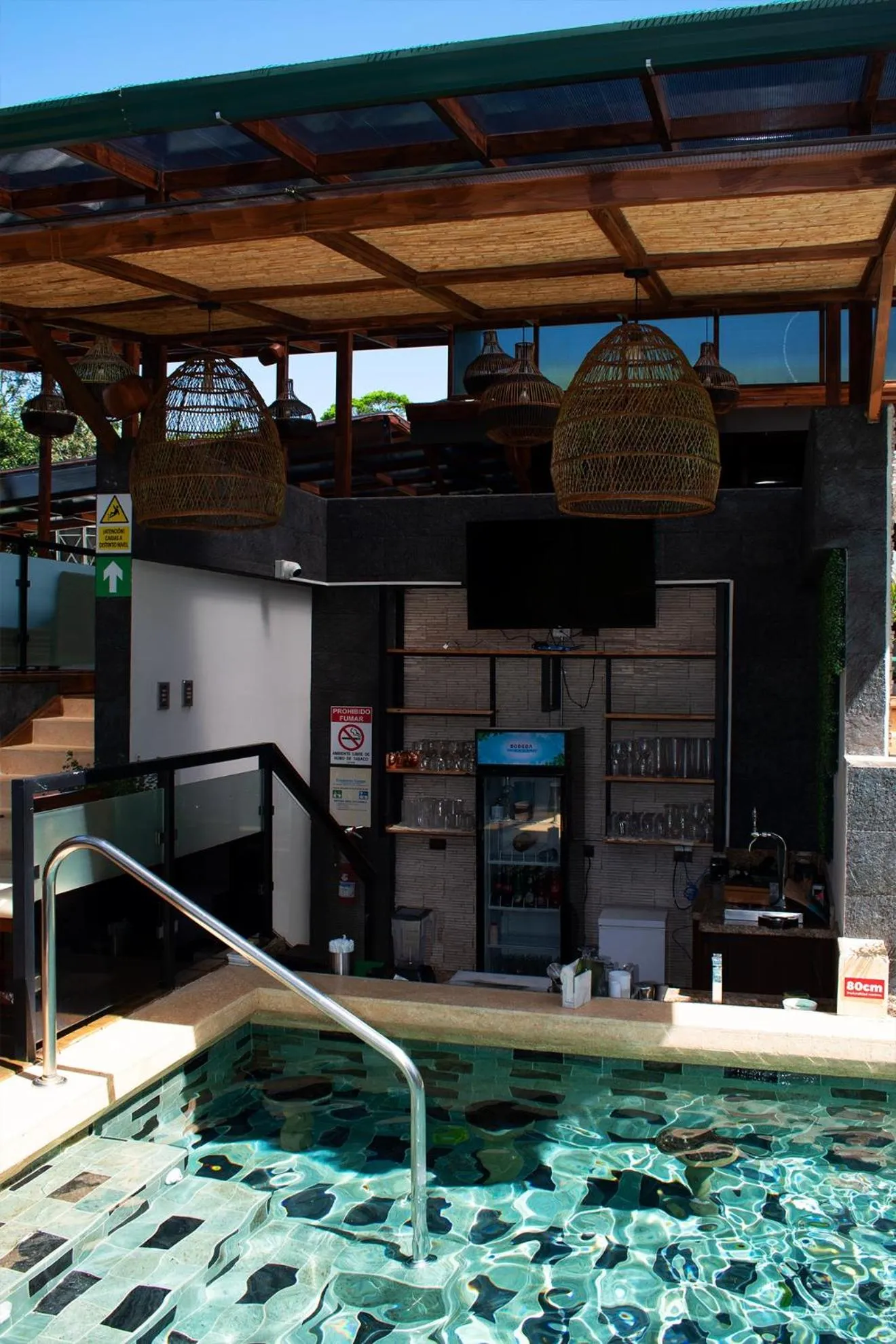Swimming pool in Palo Alto Glamping Hotel