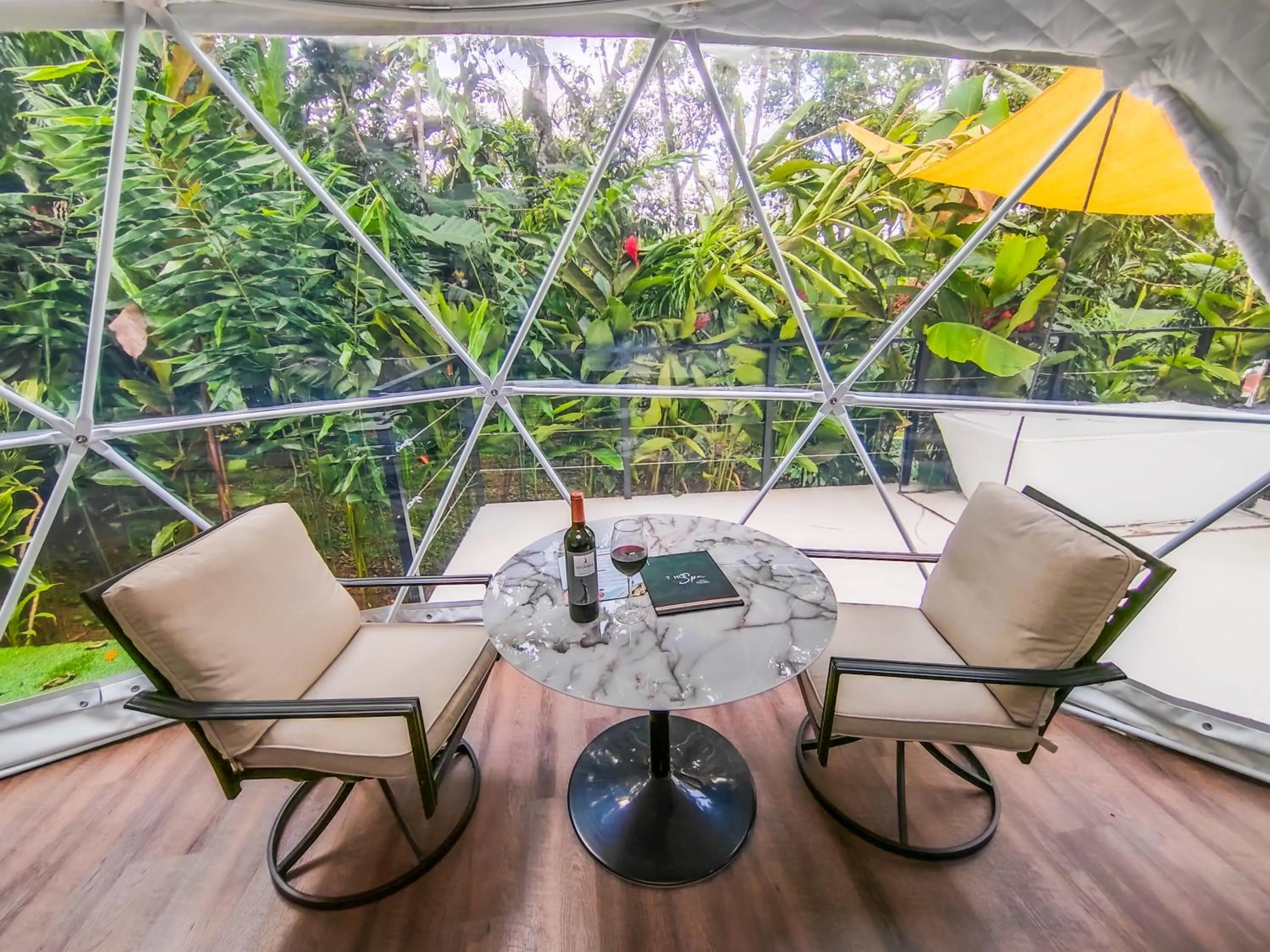 Garden view in Palo Alto Glamping Hotel