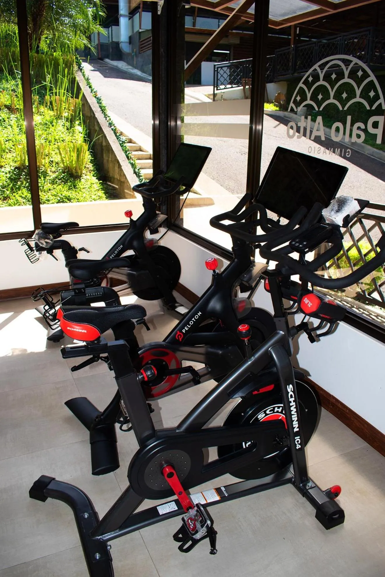 Fitness centre/facilities in Palo Alto Glamping Hotel