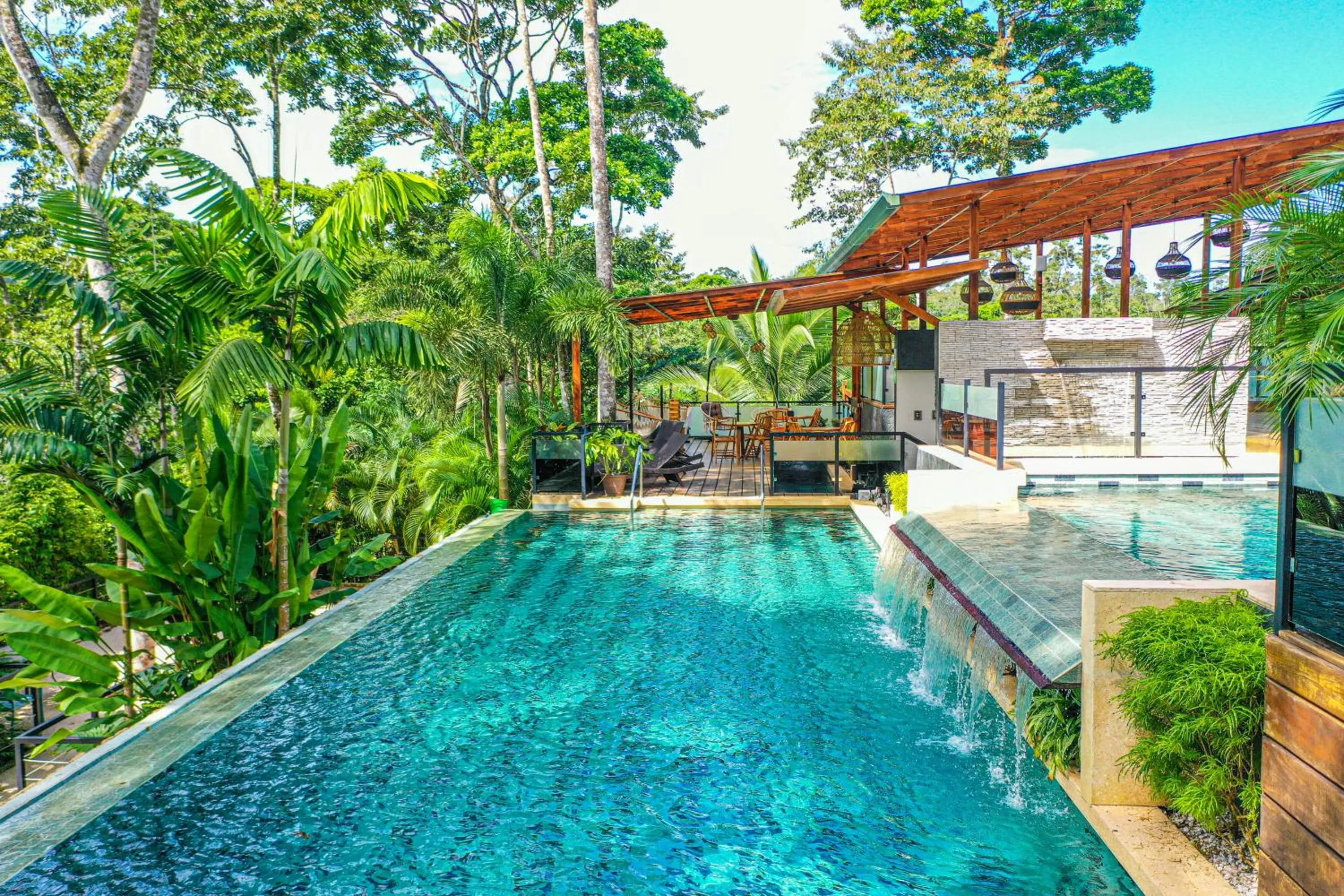 Pool view in Palo Alto Glamping Hotel