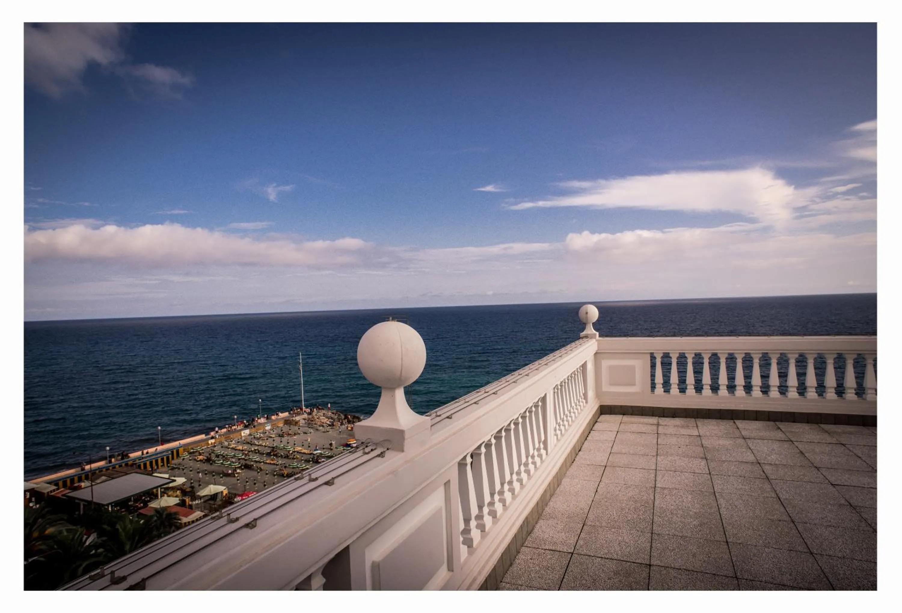 Solarium in Lido Resort