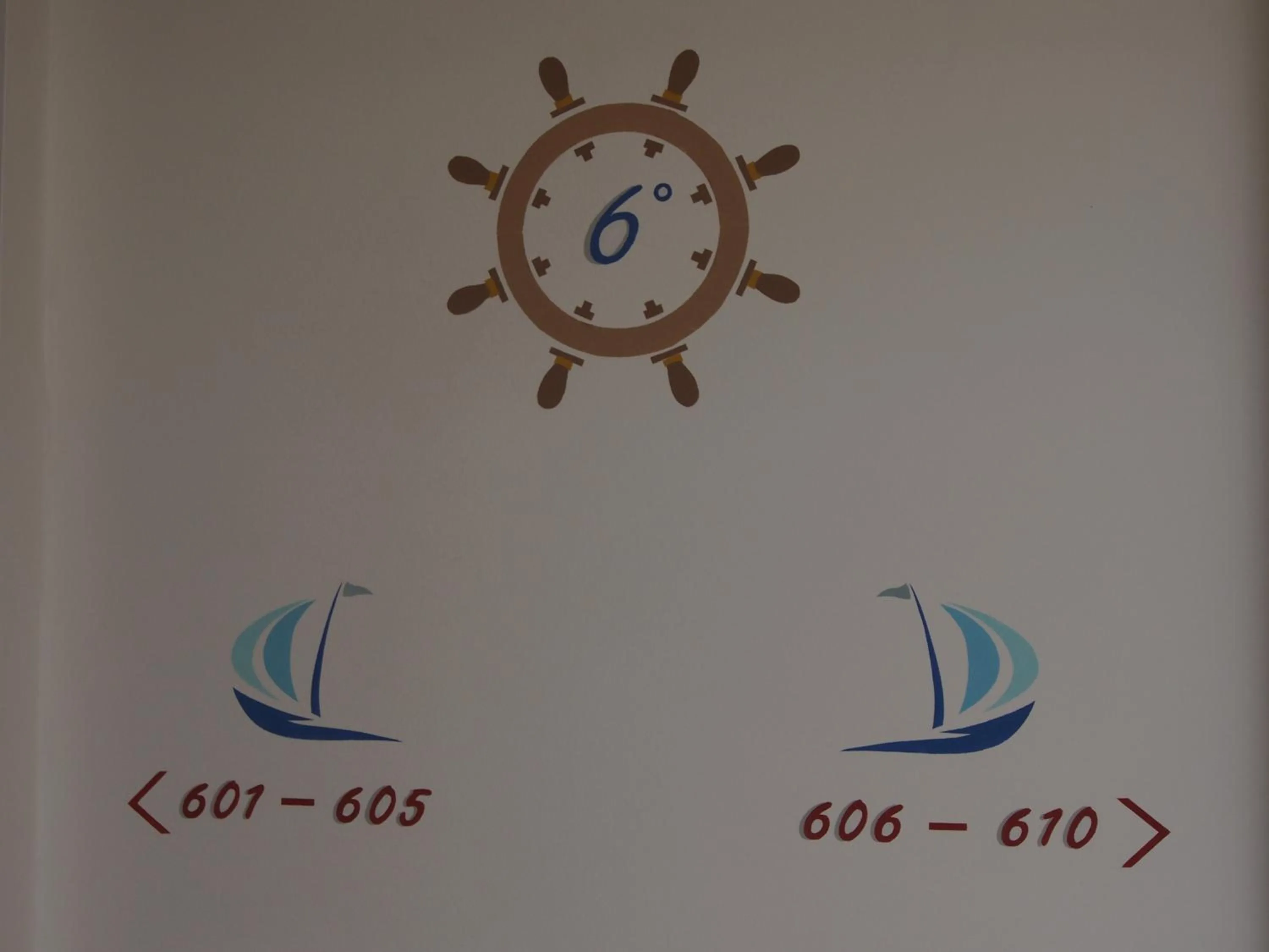 Decorative detail in Lido Resort