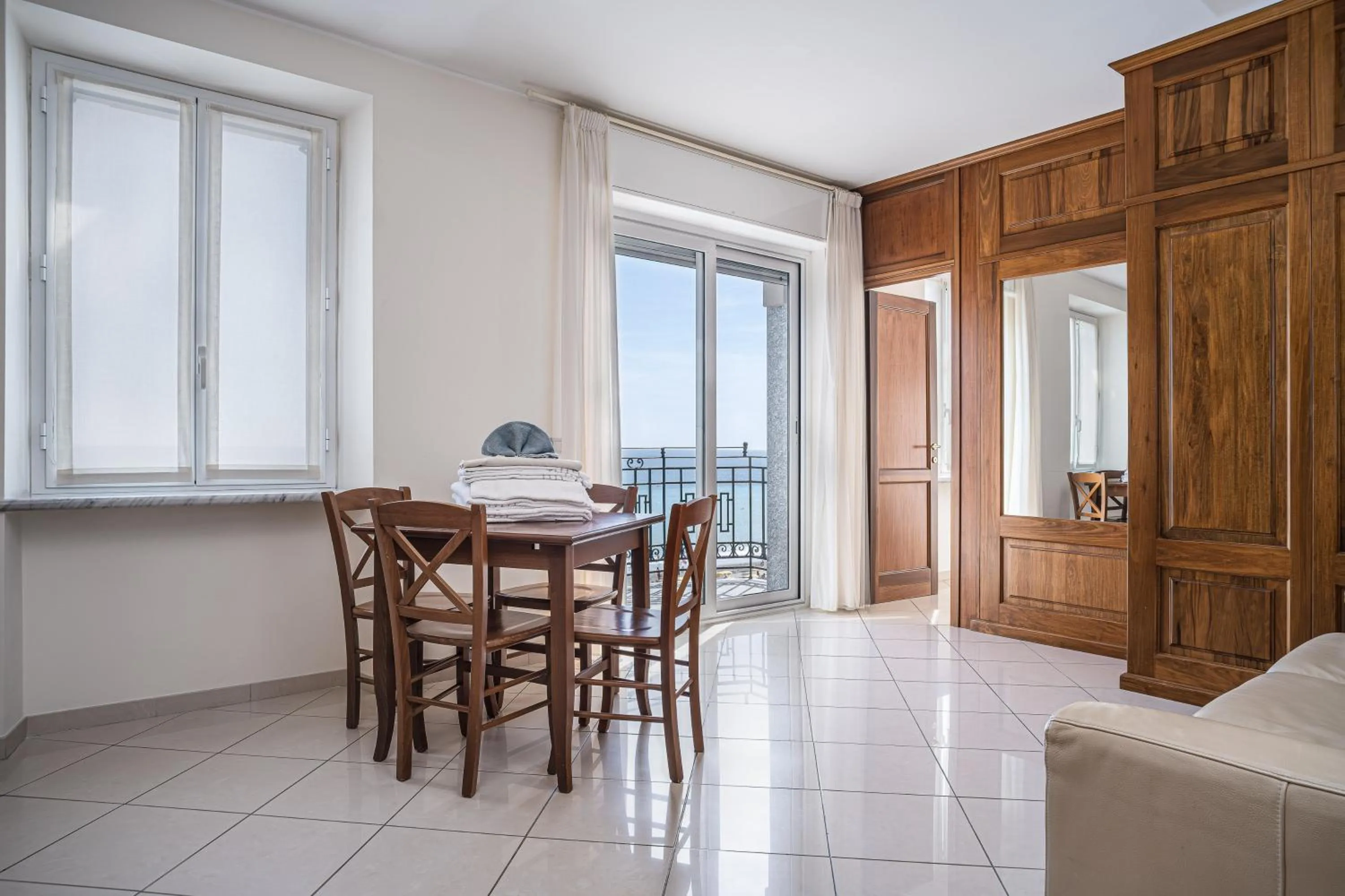 Living room in Lido Resort