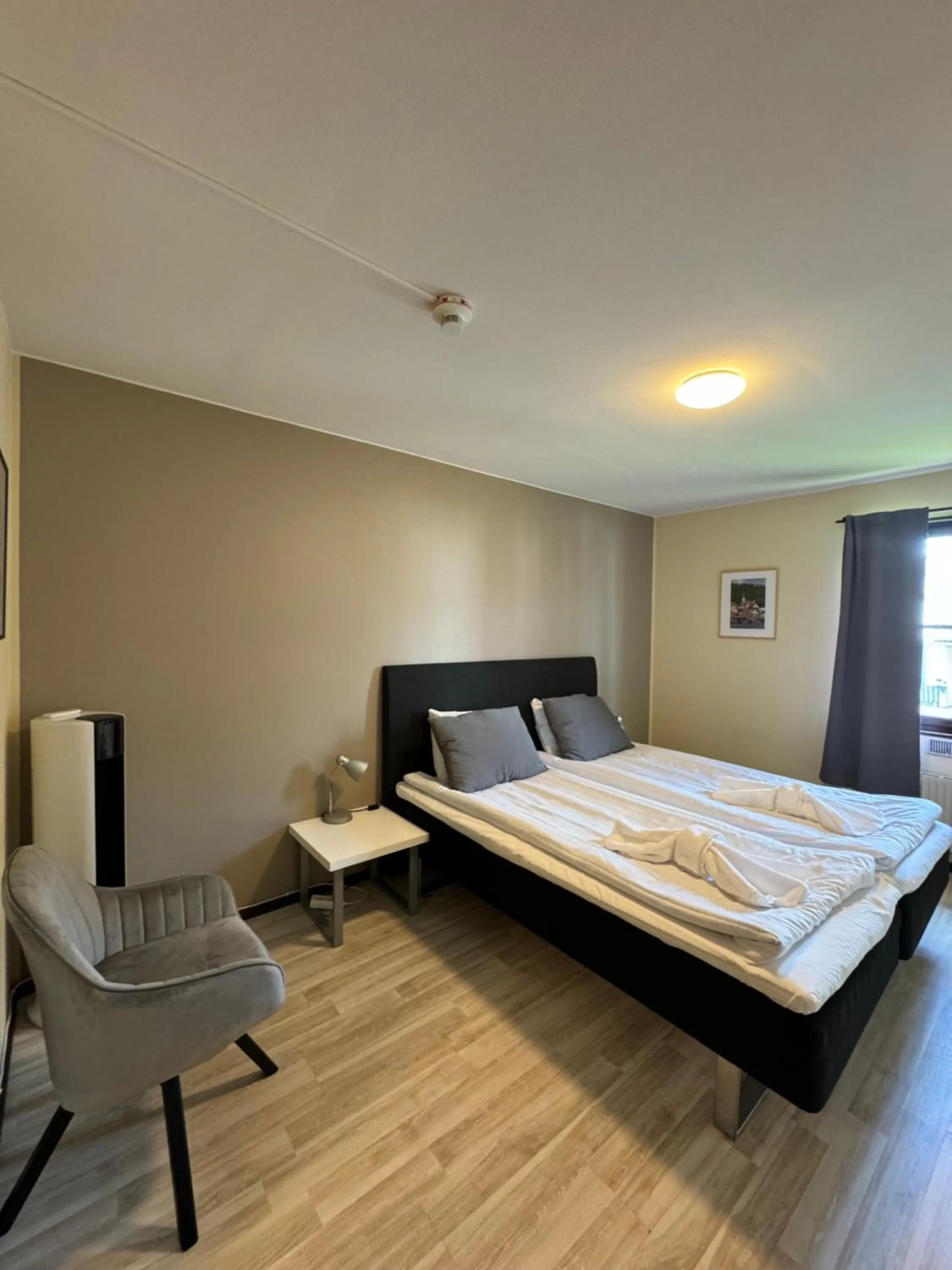 Property building, Bed in Ullångers Hotell & Restaurang