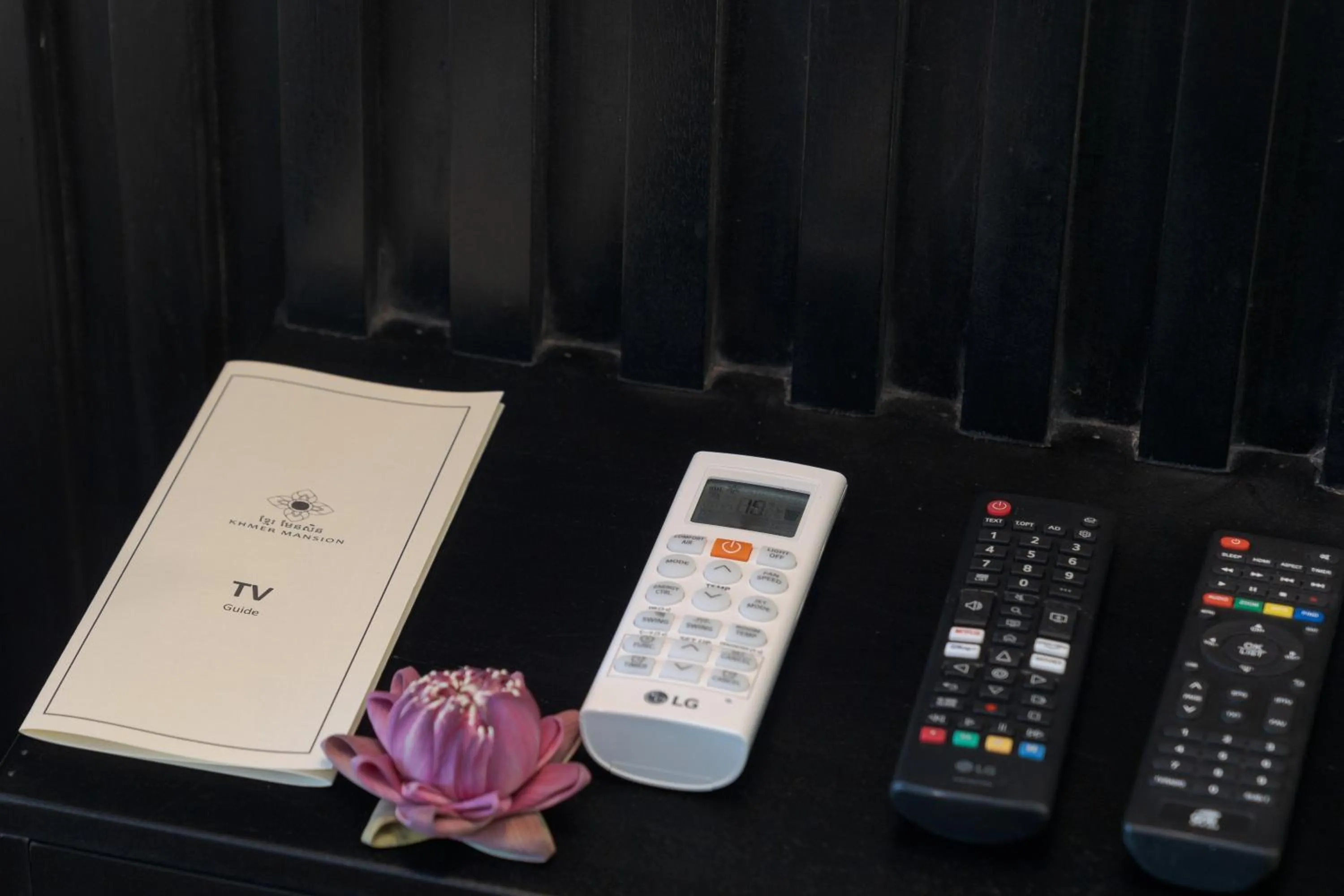 TV and multimedia in Khmer Mansion Boutique Hotel