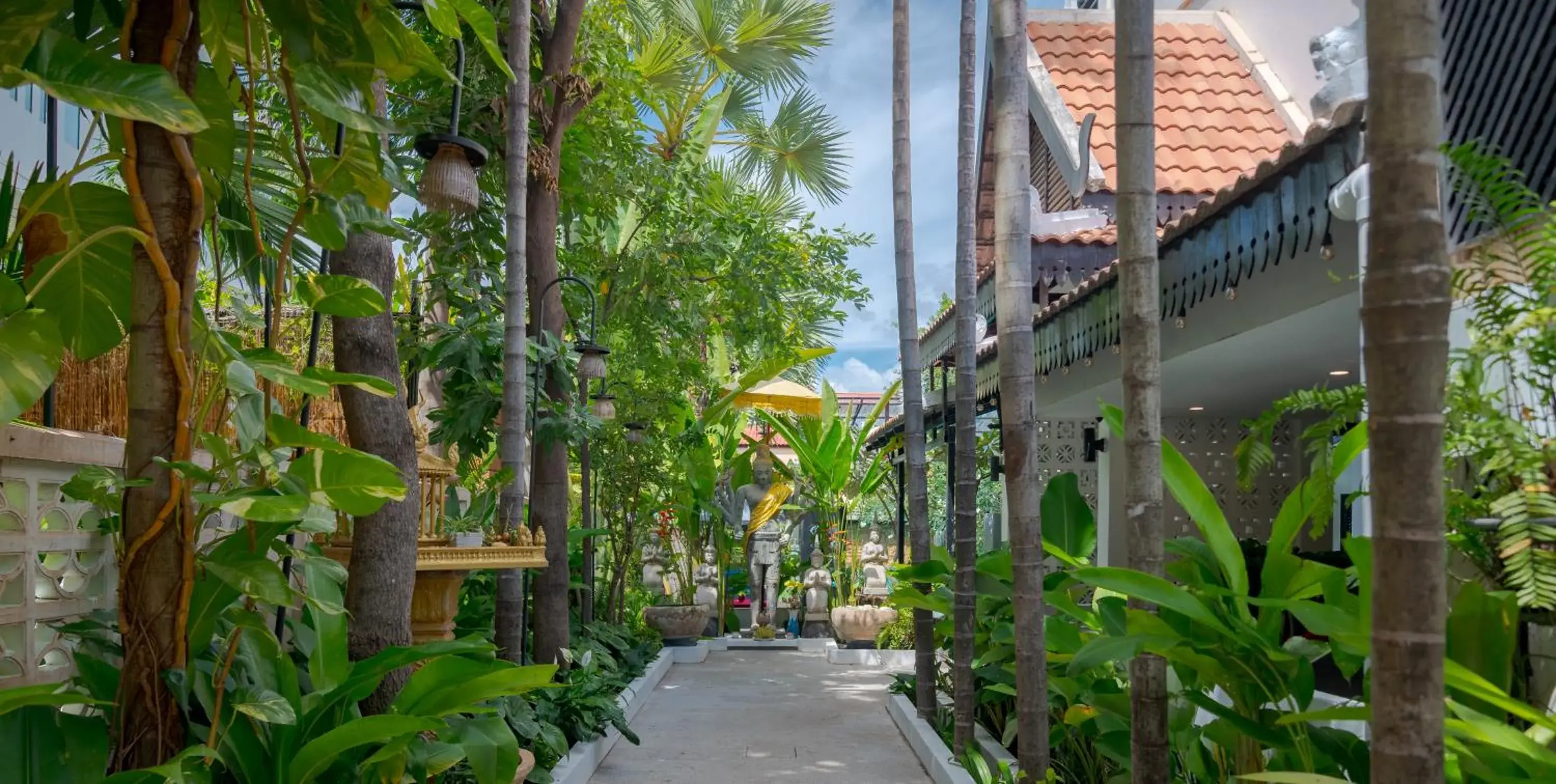 Facade/entrance in Khmer Mansion Boutique Hotel Facade/entrance in Khmer Mansion Boutique Hotel