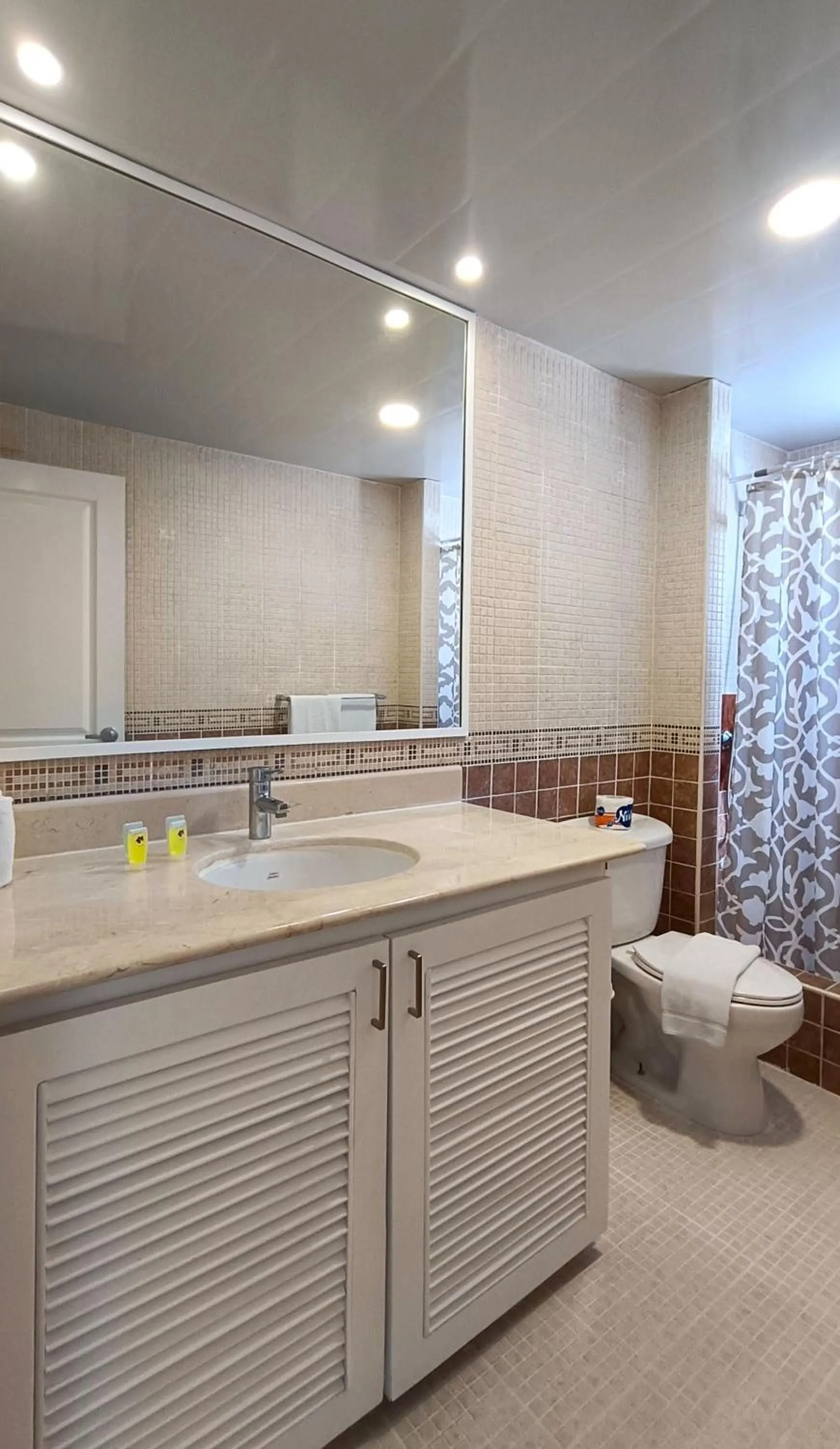 Bathroom in Los Corales Beach Village Punta Cana - The original