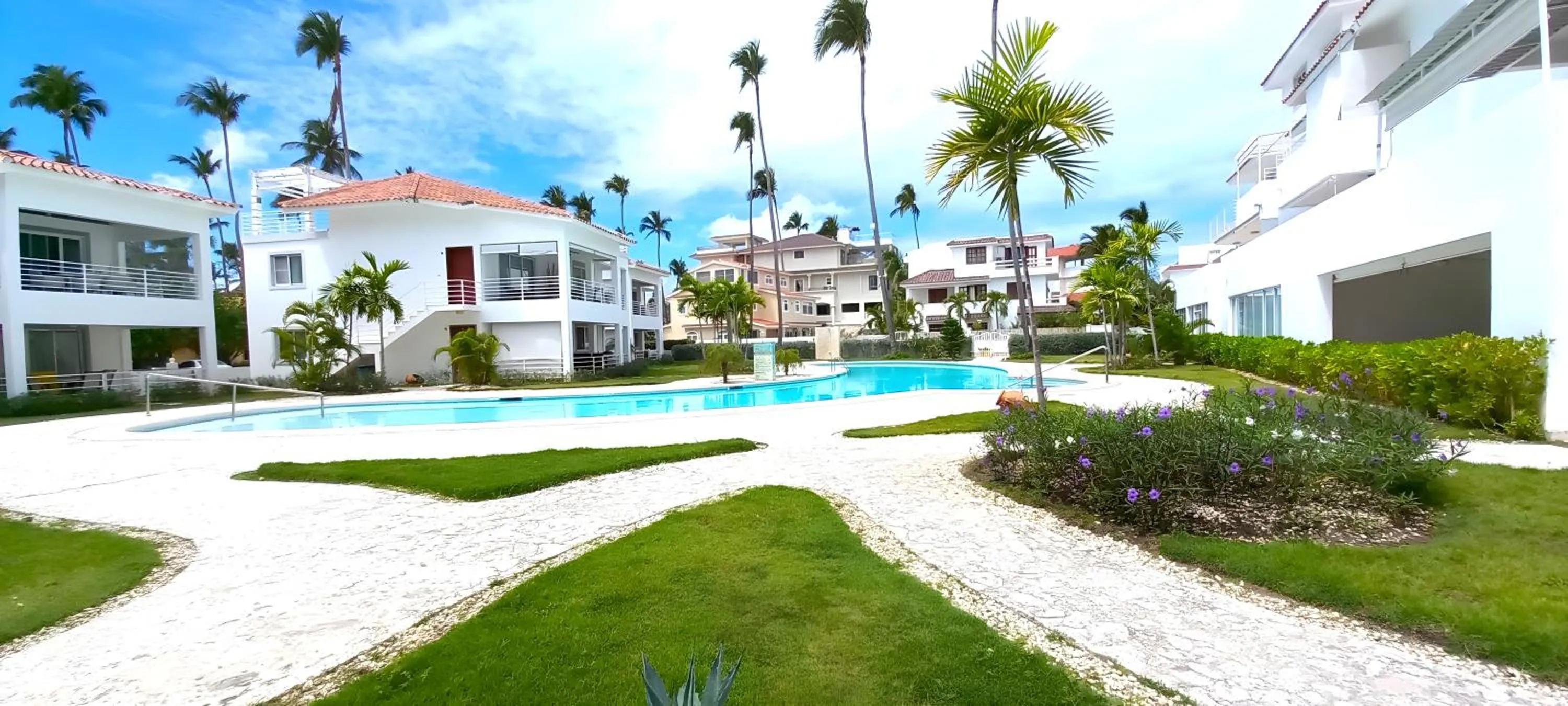 Property building in Los Corales Beach Village Punta Cana - The original