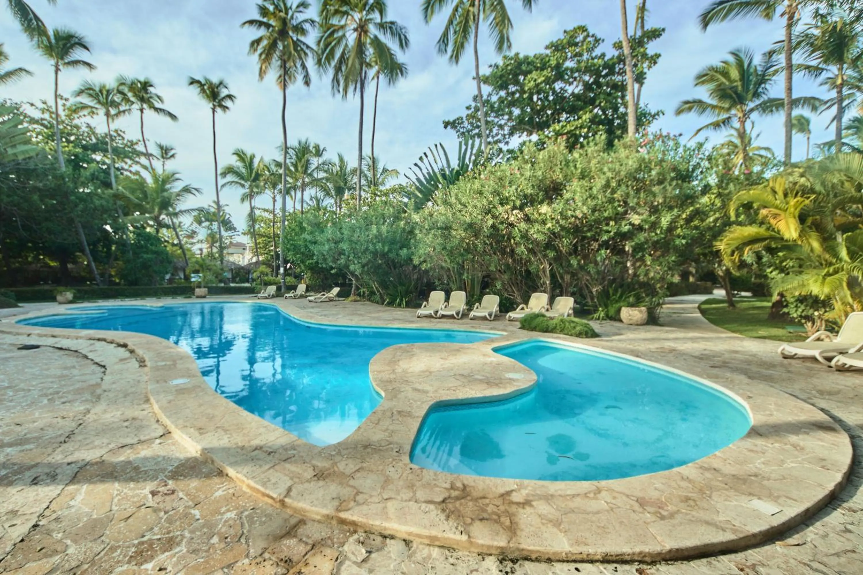 Swimming pool in Los Corales Beach Village Punta Cana - The original