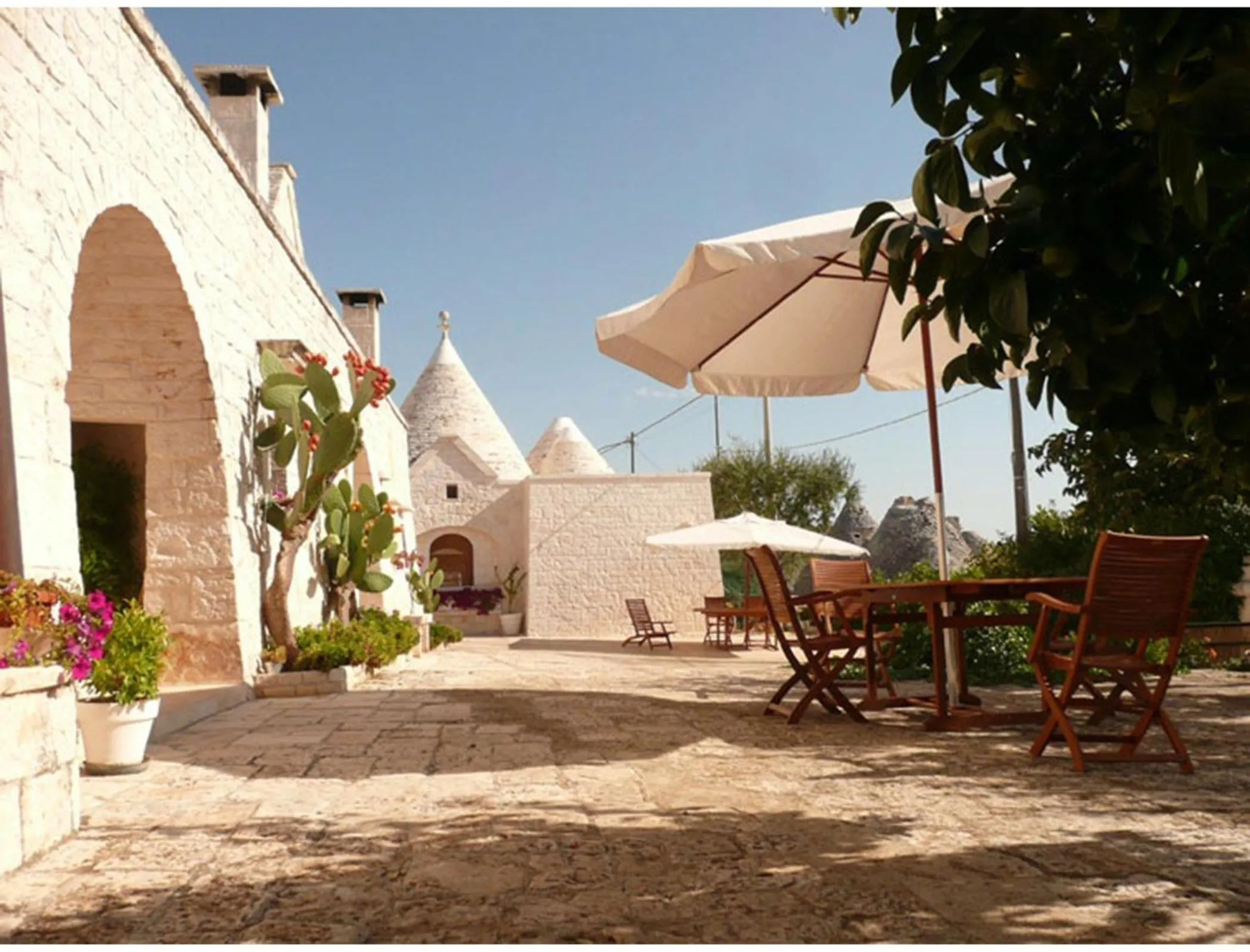 Facade/entrance in B&B Via dei Trulli