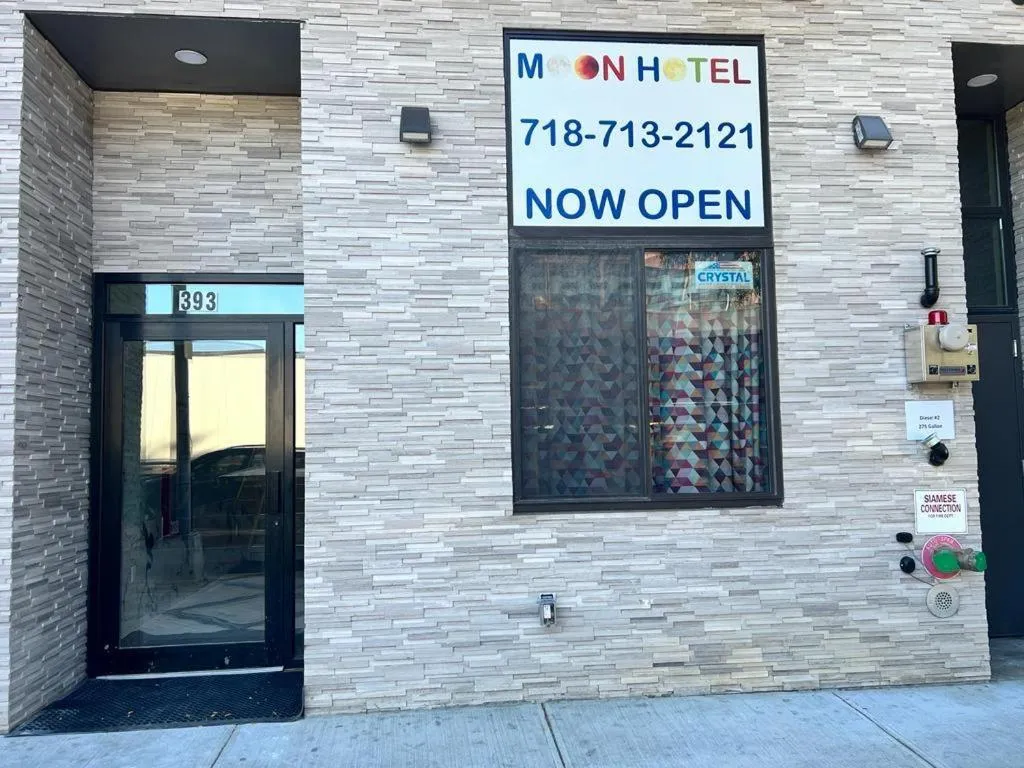 Moon Hotel Brooklyn