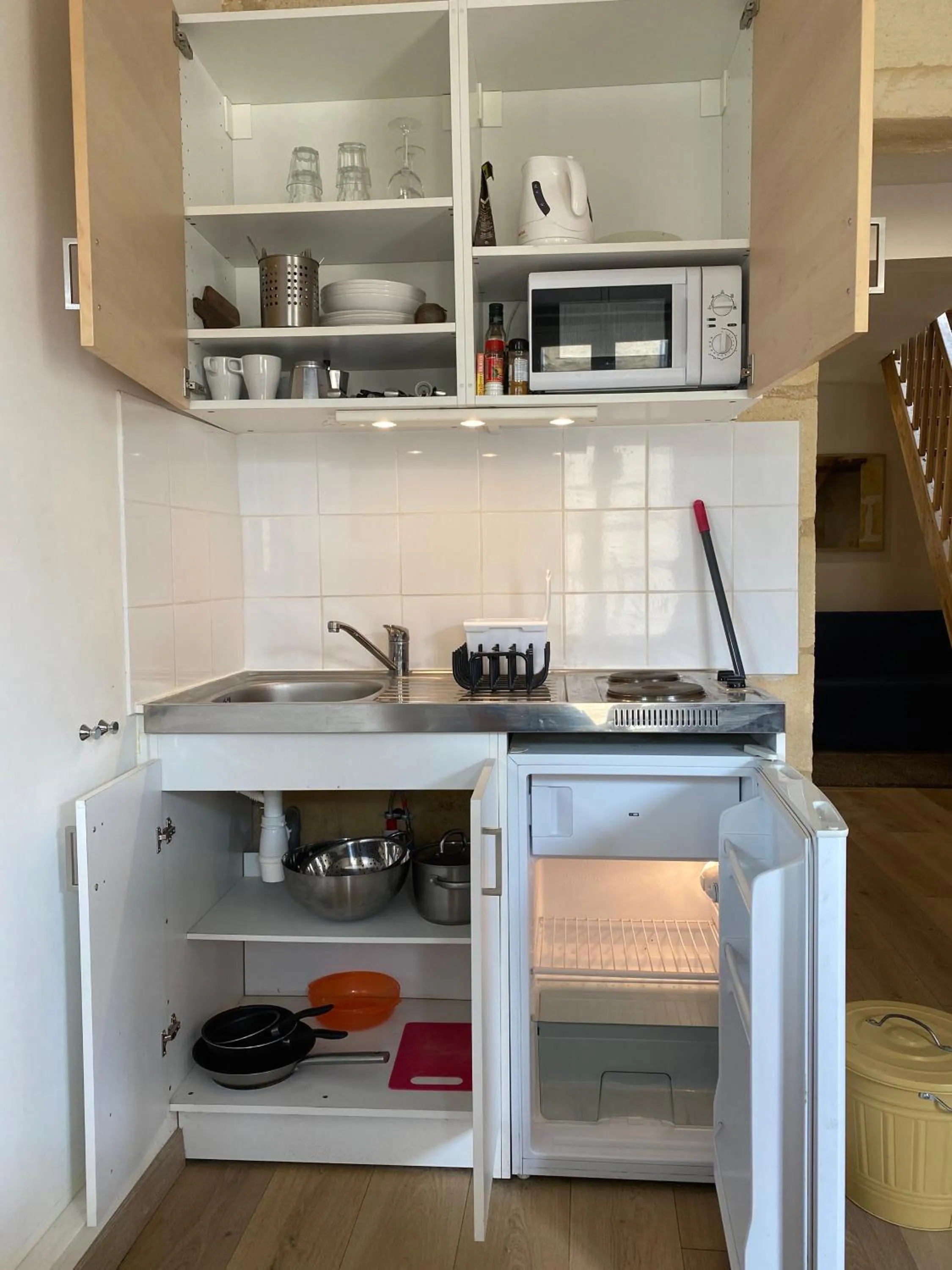 Kitchen or kitchenette in APARTHOTEL Appartement Saint Emilion