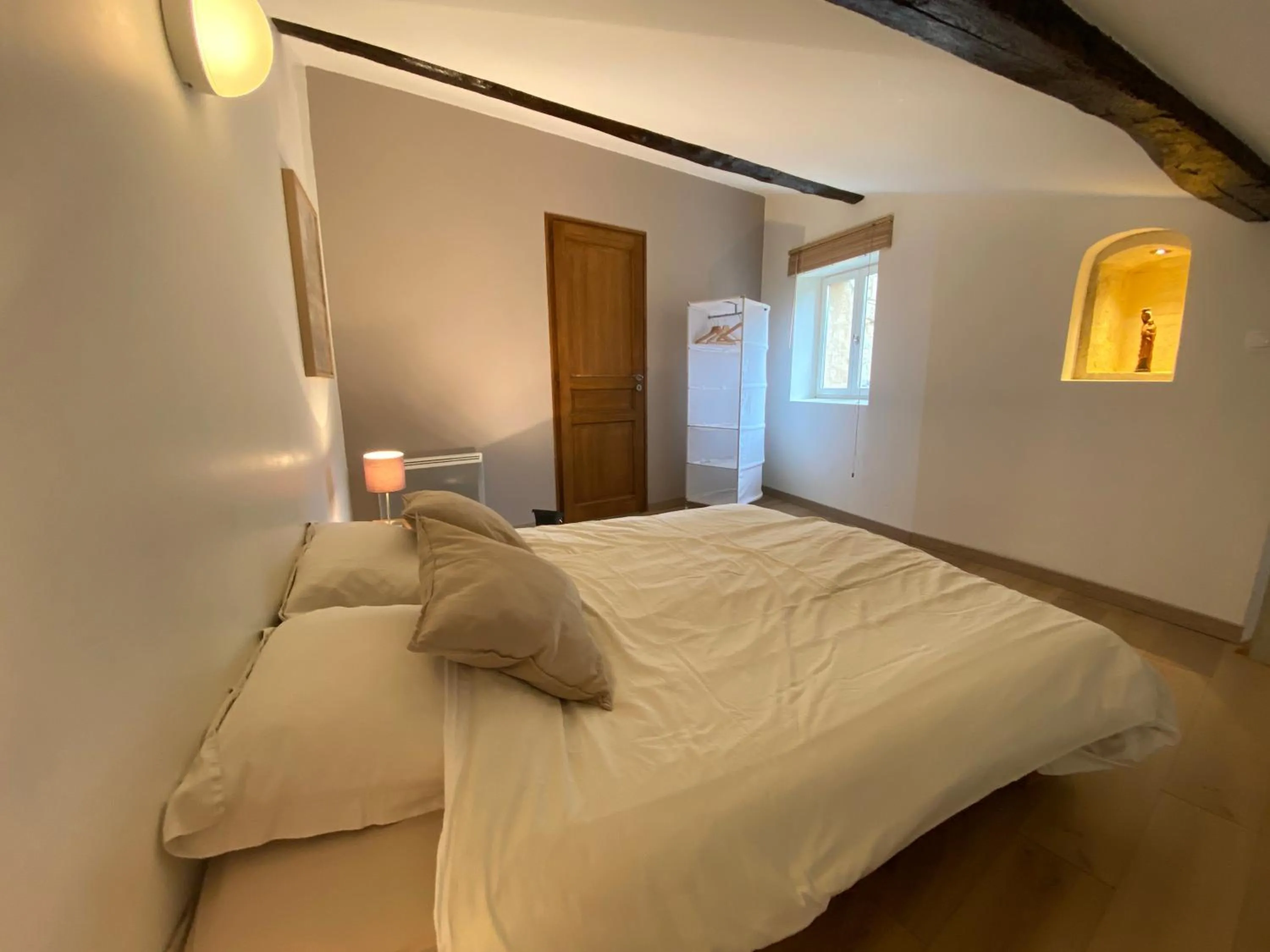 Bedroom, Bed in APARTHOTEL Appartement Saint Emilion