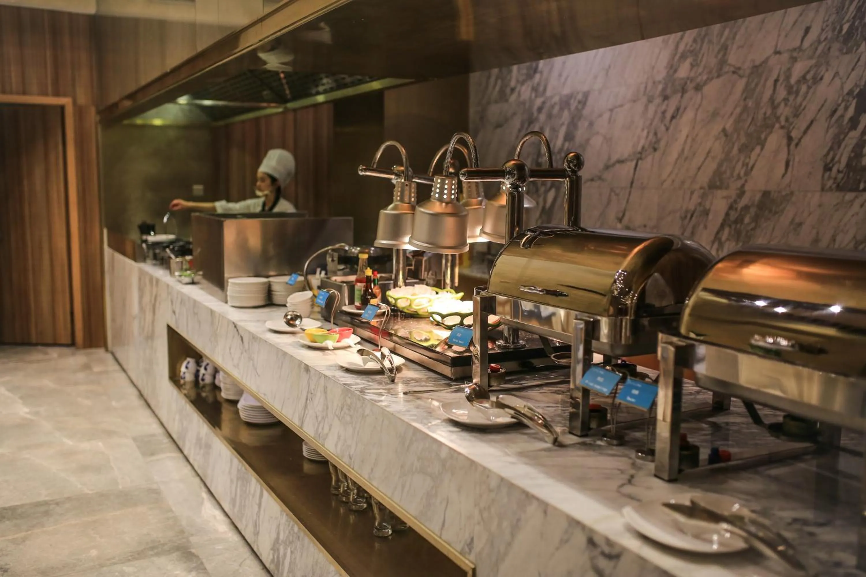 Restaurant/places to eat in Skytel Hotel Chengdu-City Center