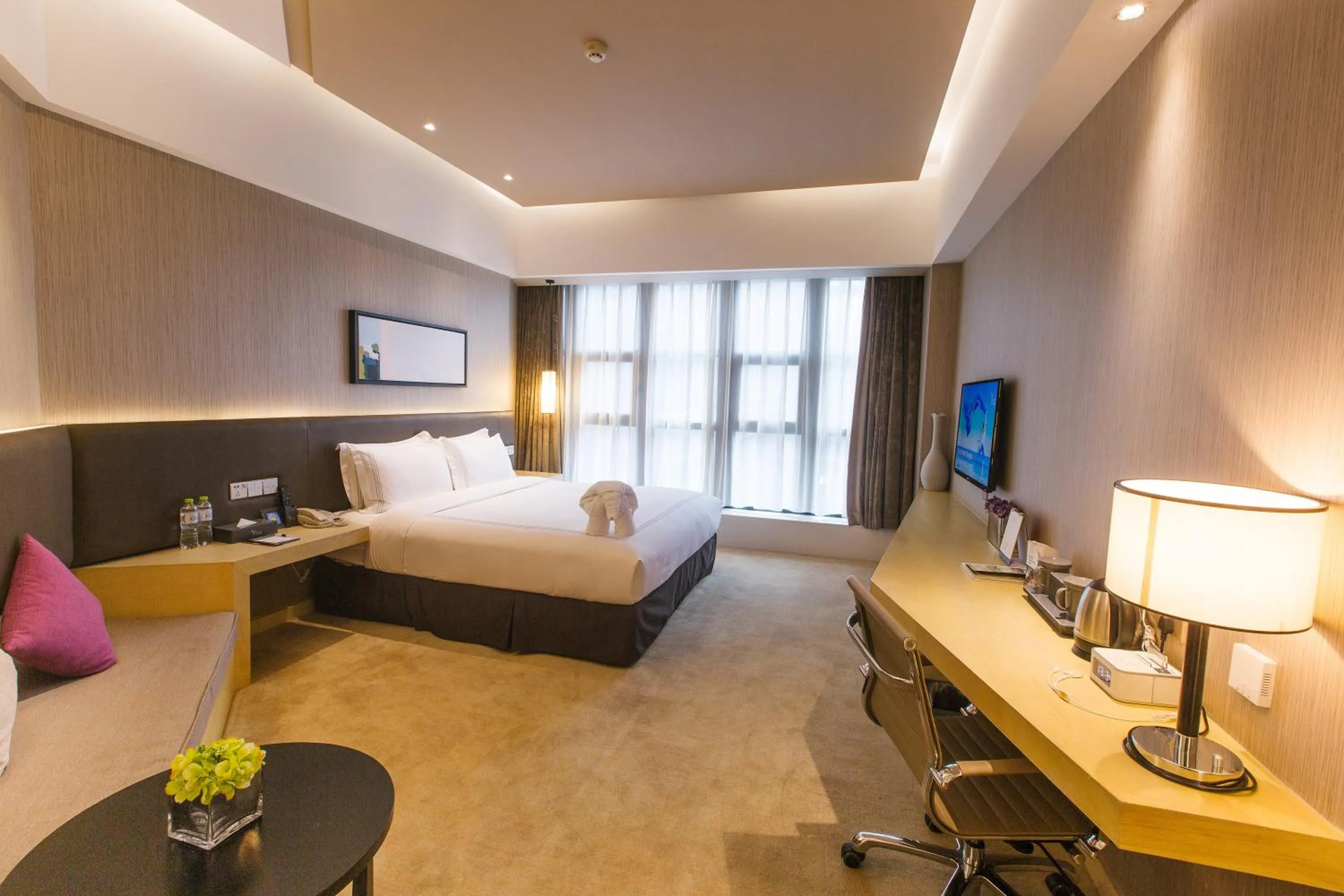 Photo of the whole room, Bed in Skytel Hotel Chengdu-City Center