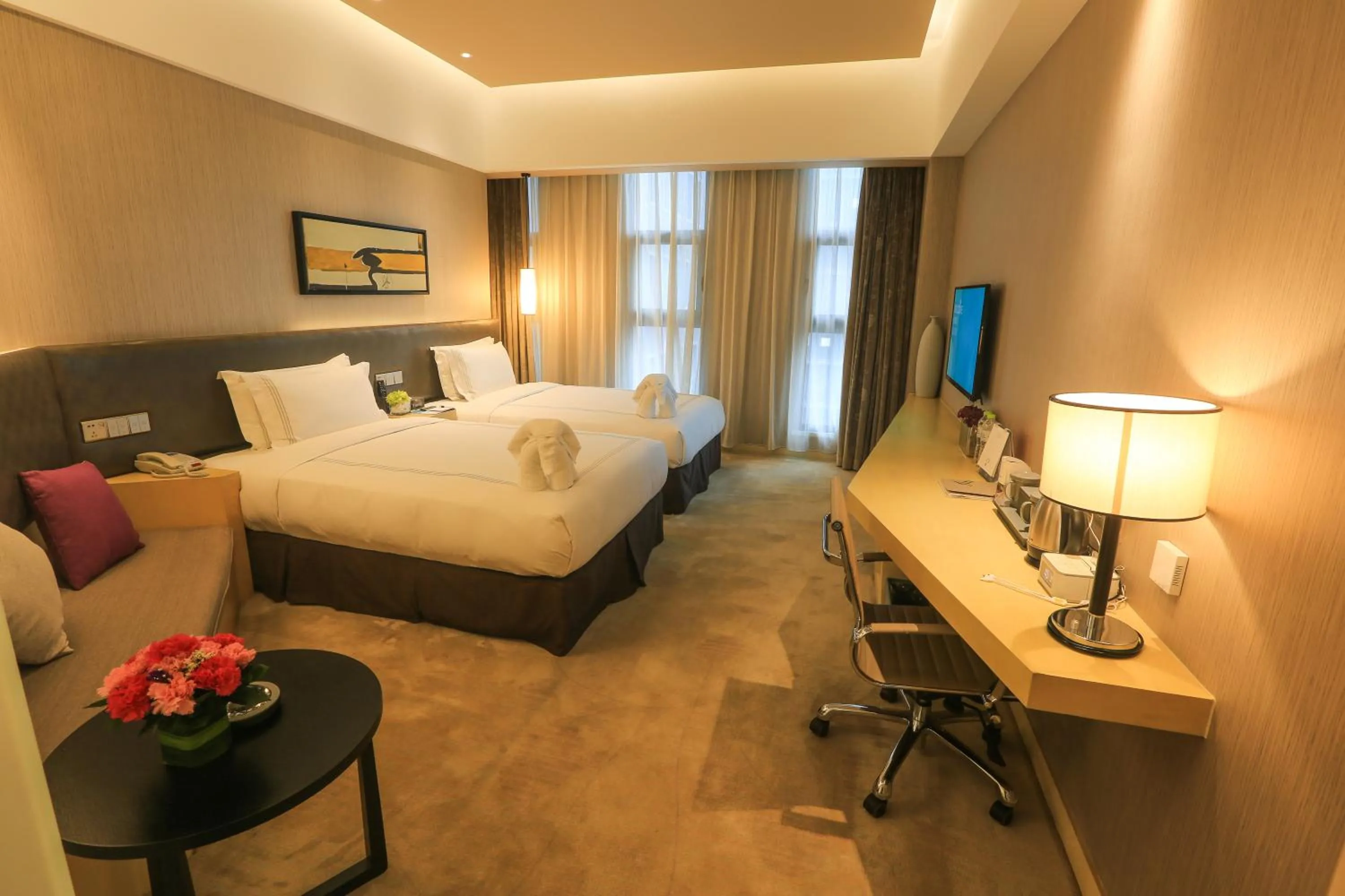 Photo of the whole room, Bed in Skytel Hotel Chengdu-City Center
