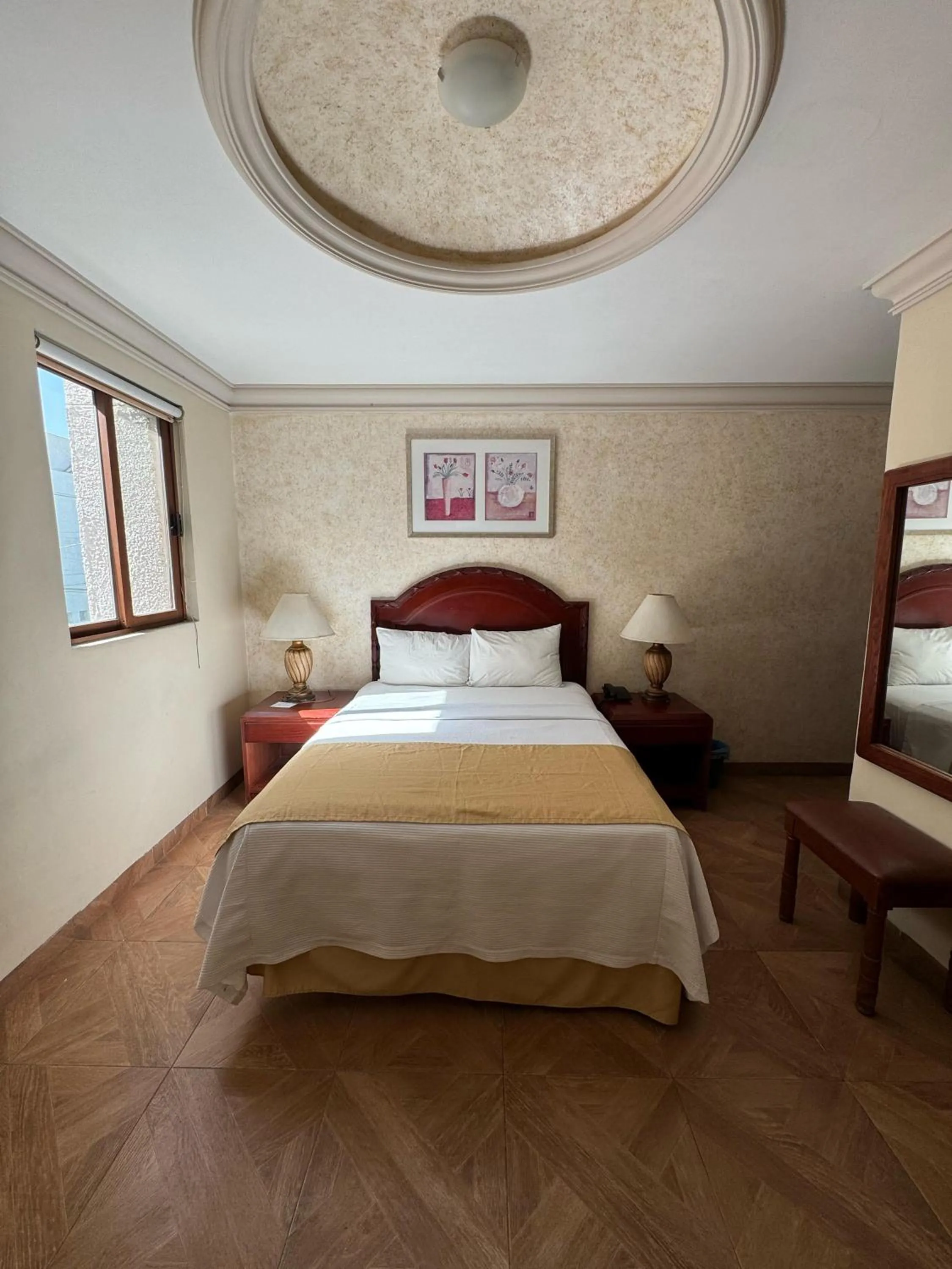 Photo of the whole room, Bed in Hotel Plaza Express