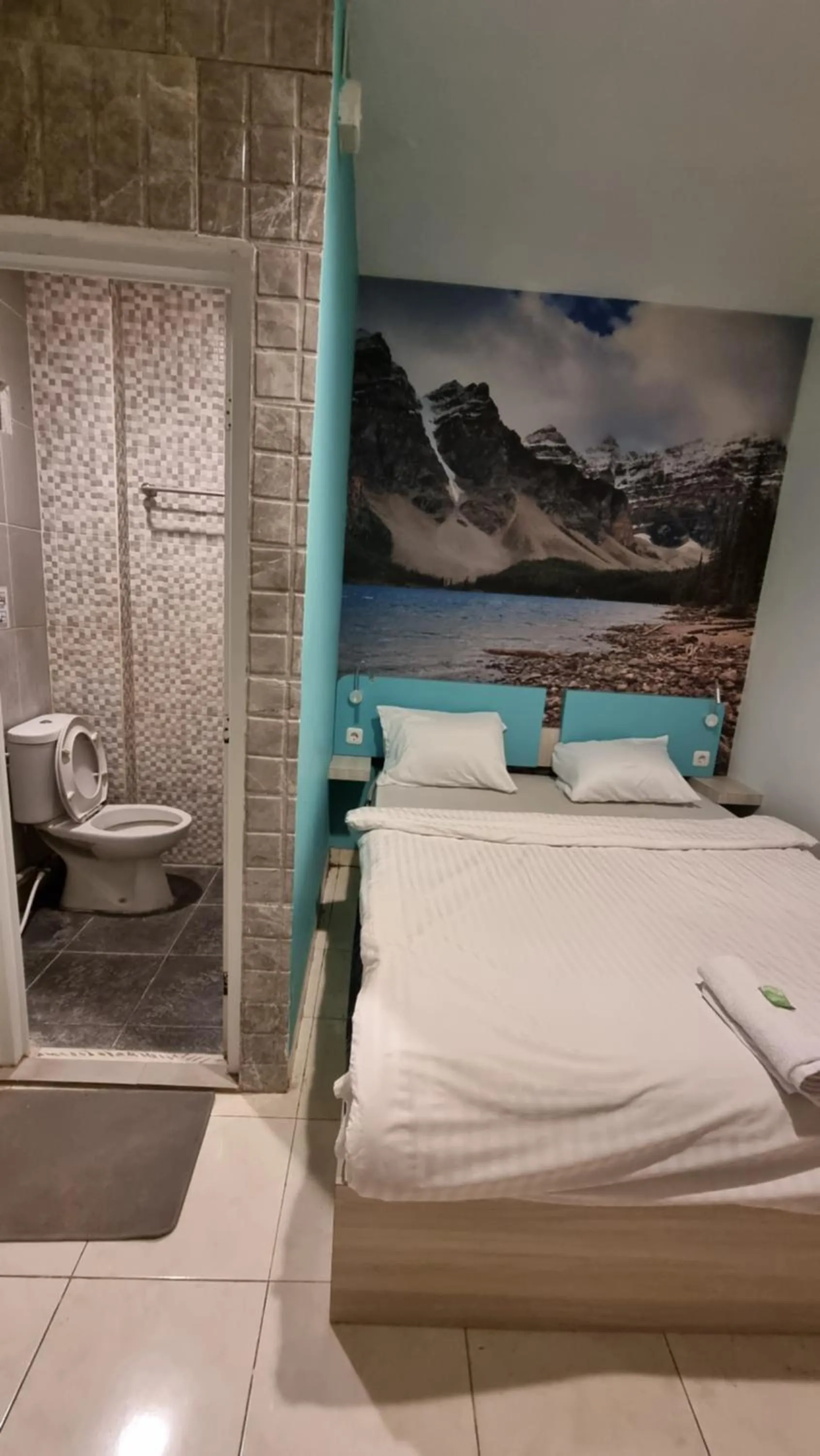 Bathroom, Bed in Cozy centre Simpang Lima Semarang