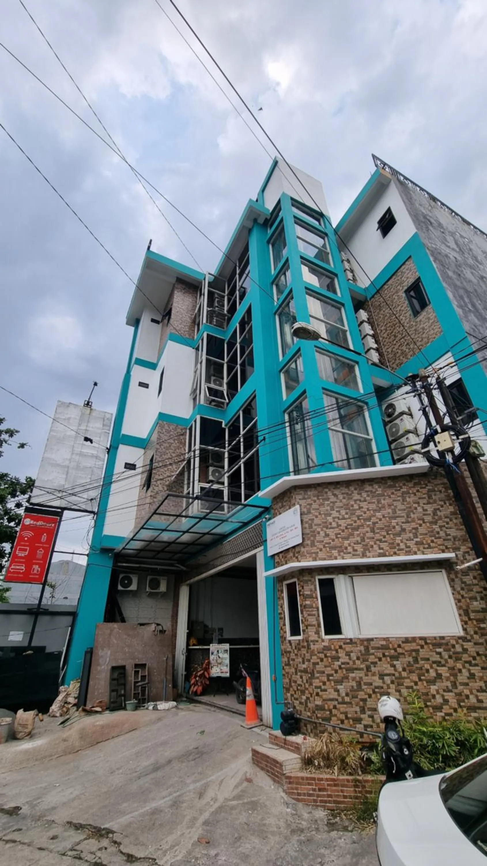 Property building in Cozy centre Simpang Lima Semarang