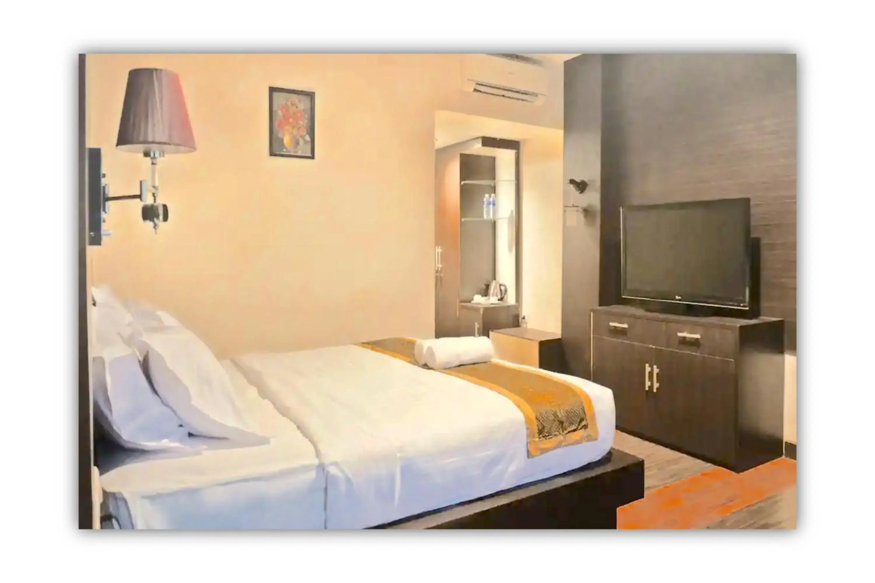 Suite in STEFANI MAKATI HOTEL Suite in STEFANI MAKATI HOTEL