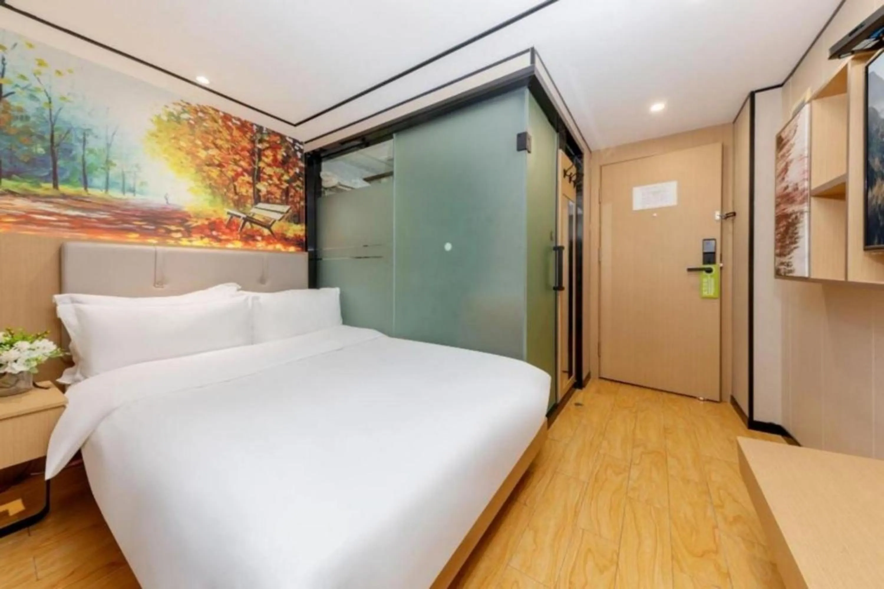 Bed in Yimimi Apartment - Guangzhou 13th Line Yide Road Metro Station