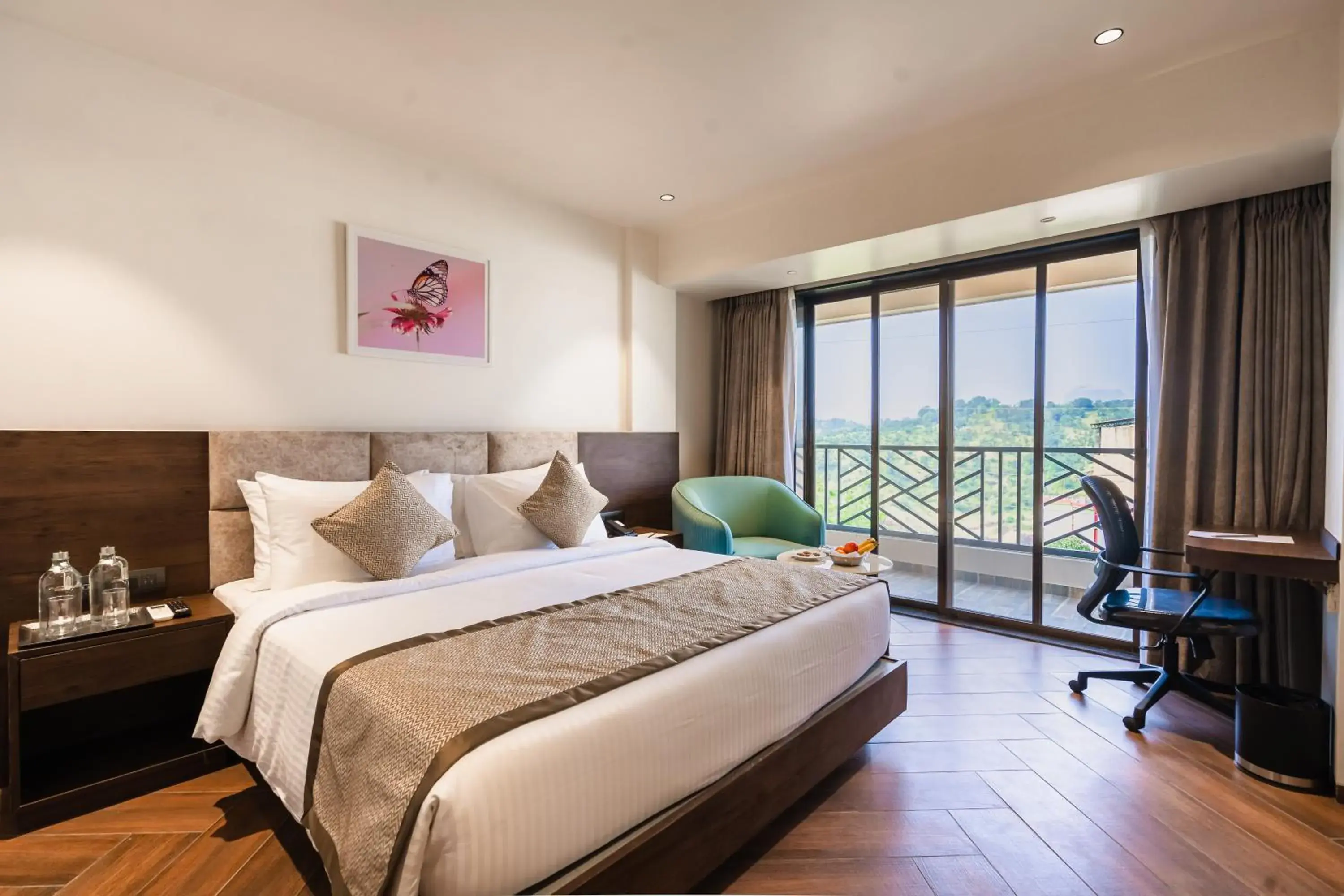 Deluxe Room with Balcony - single occupancy in Regenta Place Igatpuri Deluxe Room with Balcony - single occupancy in Regenta Place Igatpuri
