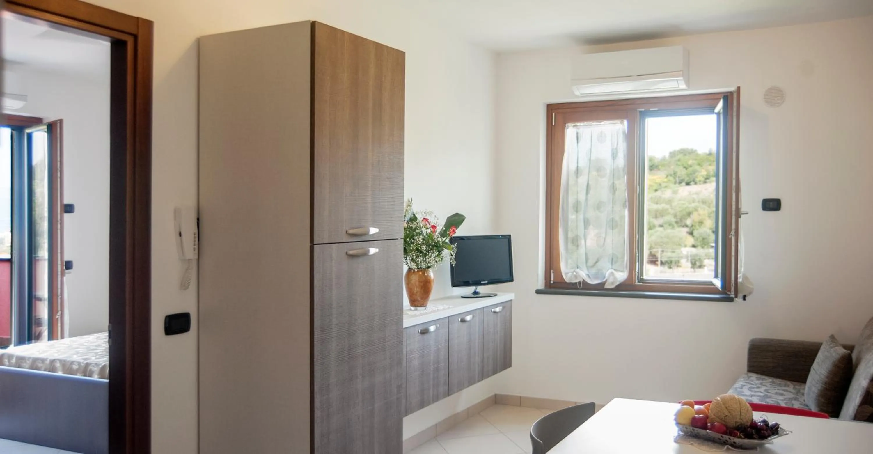 Day, Bed in Residence Gli Ulivi di Eolo
