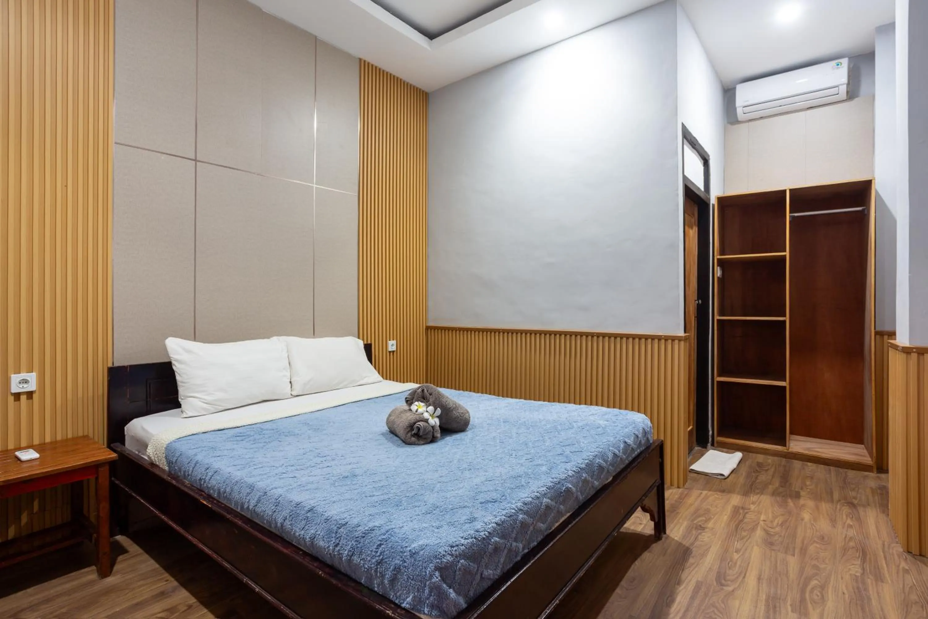 Bed in Creative Trawangan Stay