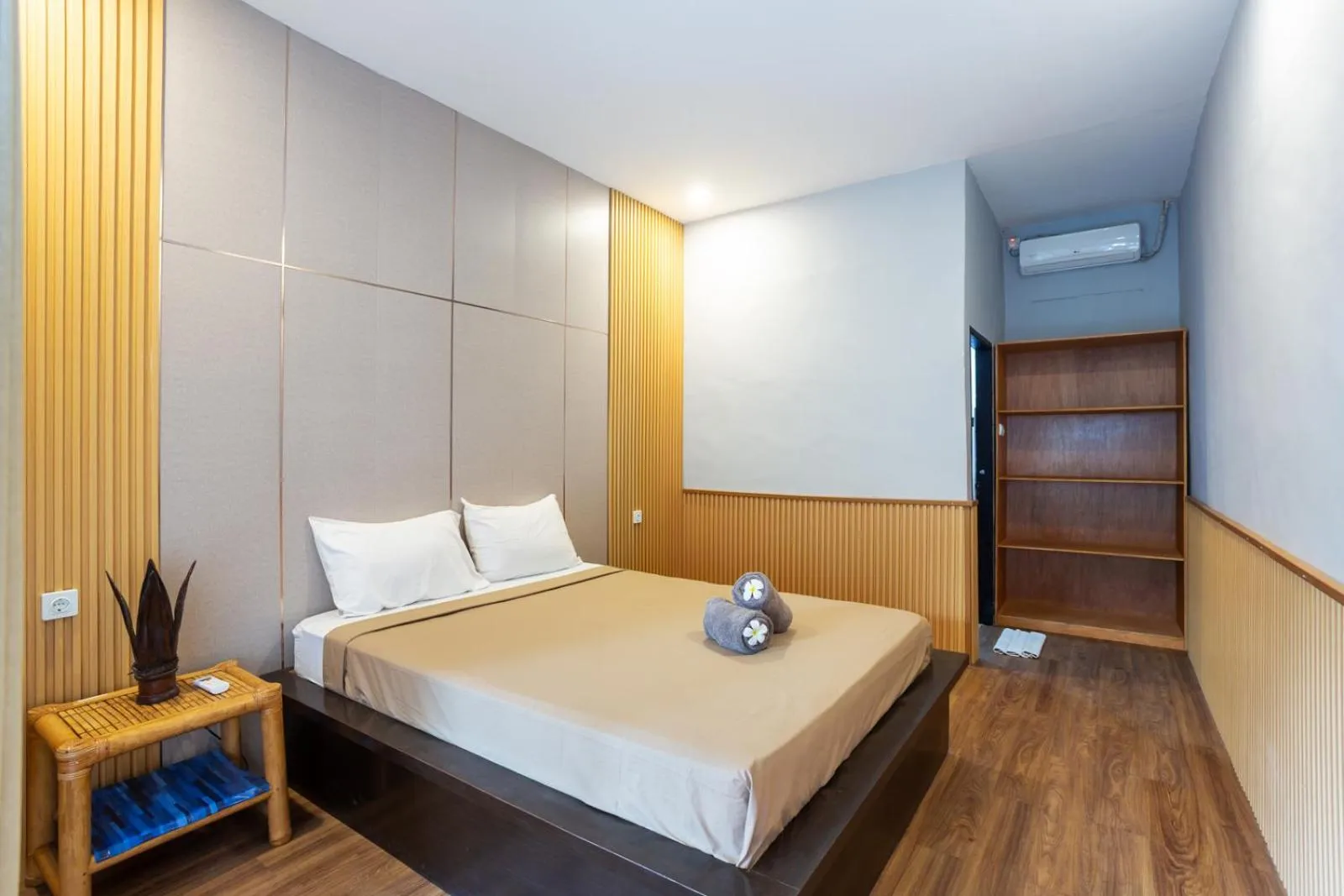 Bed in Creative Trawangan Stay