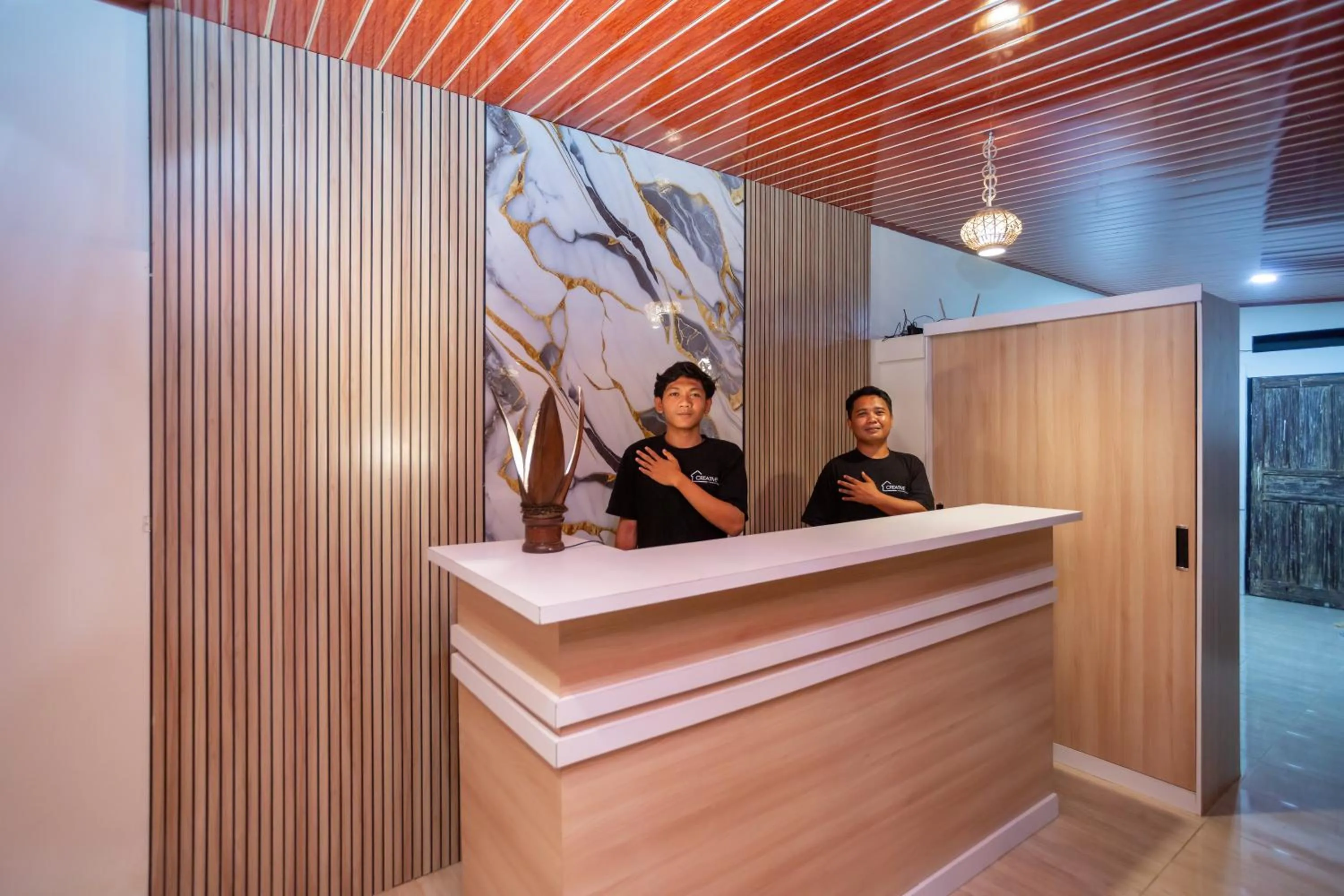 Lobby or reception in Creative Trawangan Stay