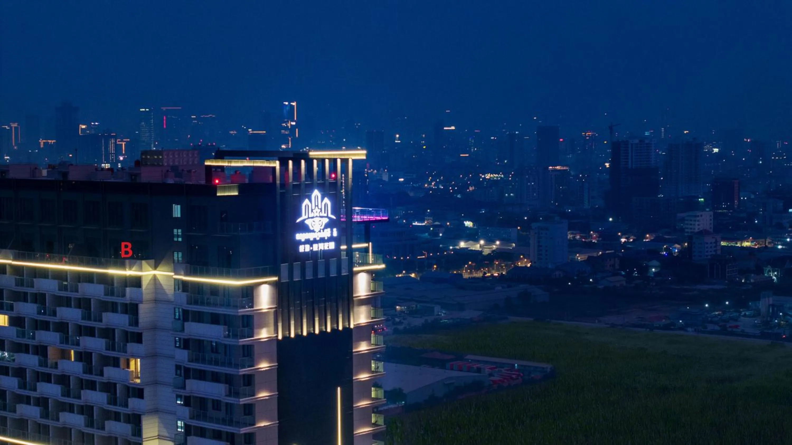 Property building in JD POLMAN Hotel