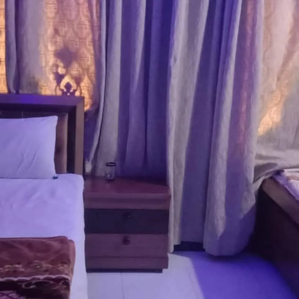 Bodla Royal Hotel