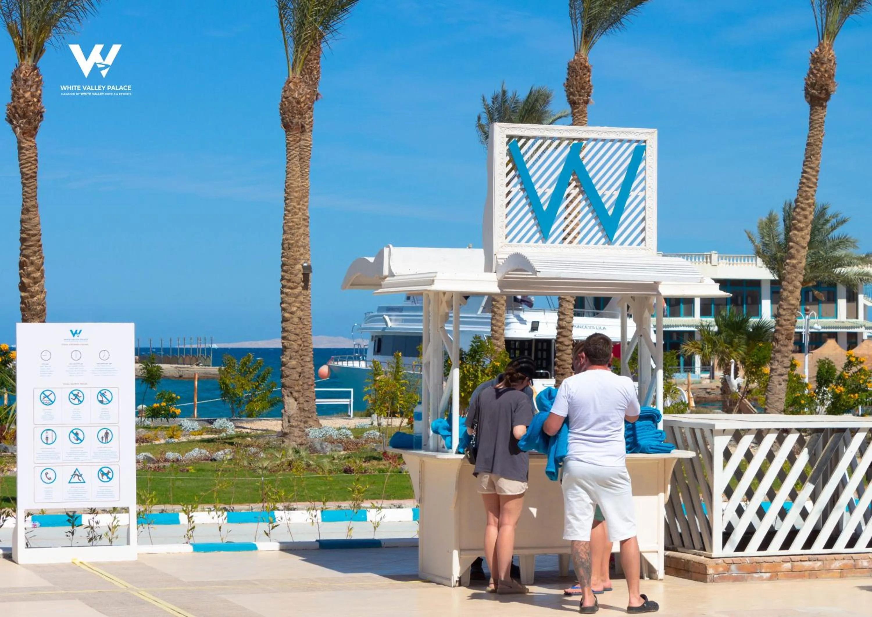 towels in White Valley Palace