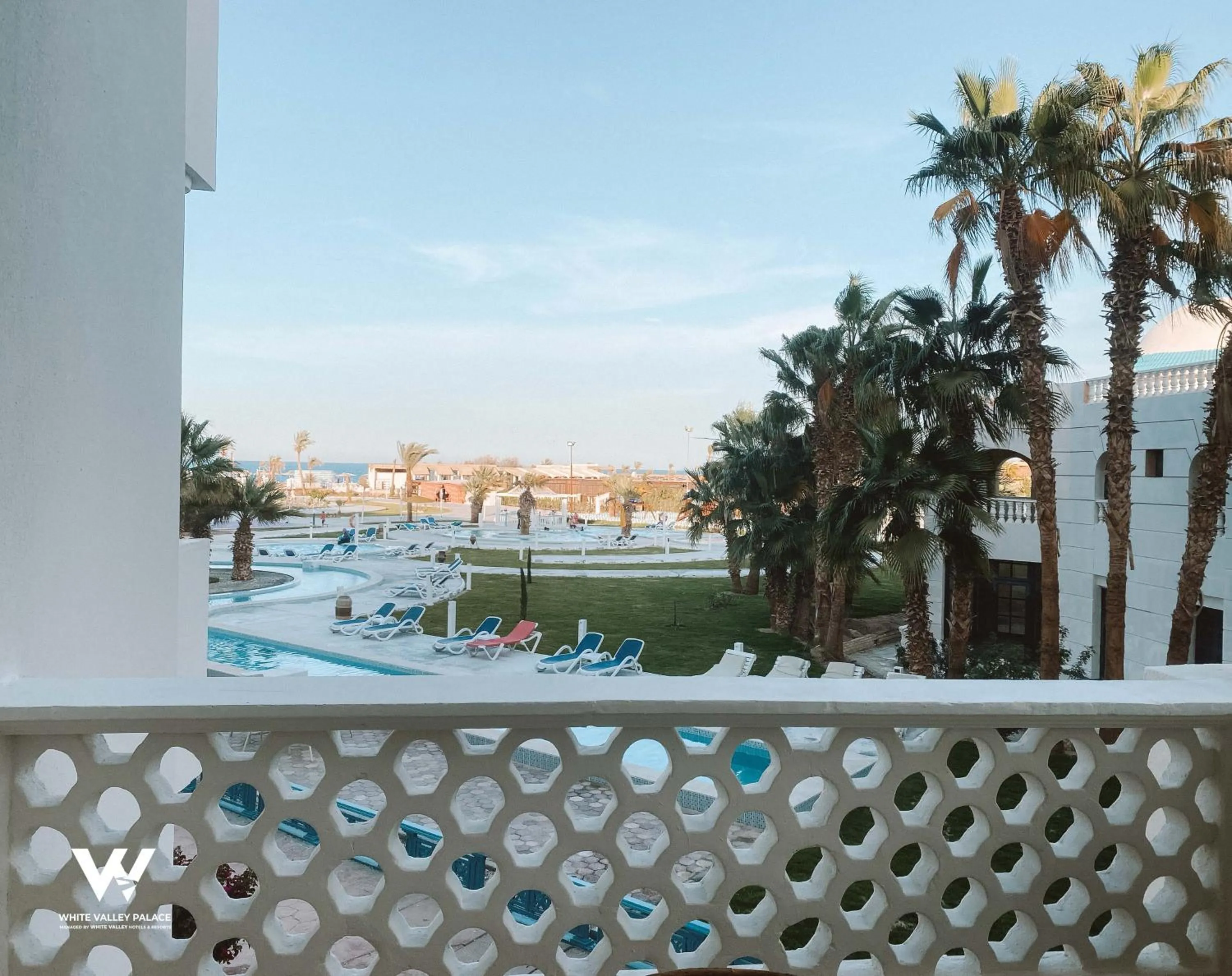 Balcony/Terrace in White Valley Palace