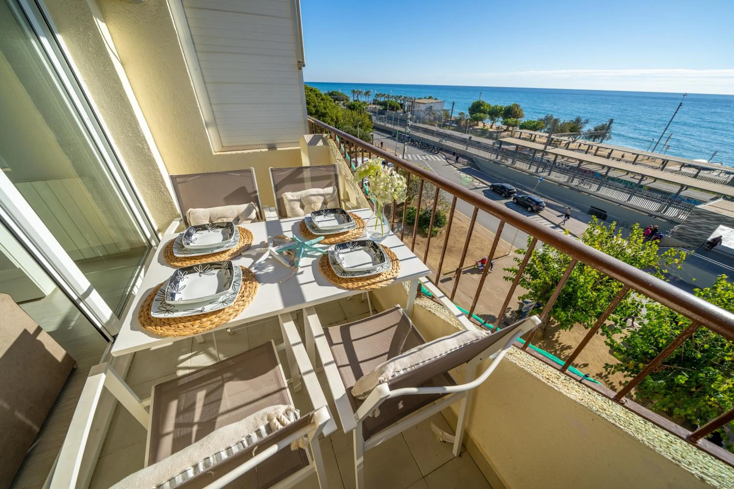Balcony/Terrace in HomeHolidaysRentals Bluemar-Costa Barcelona