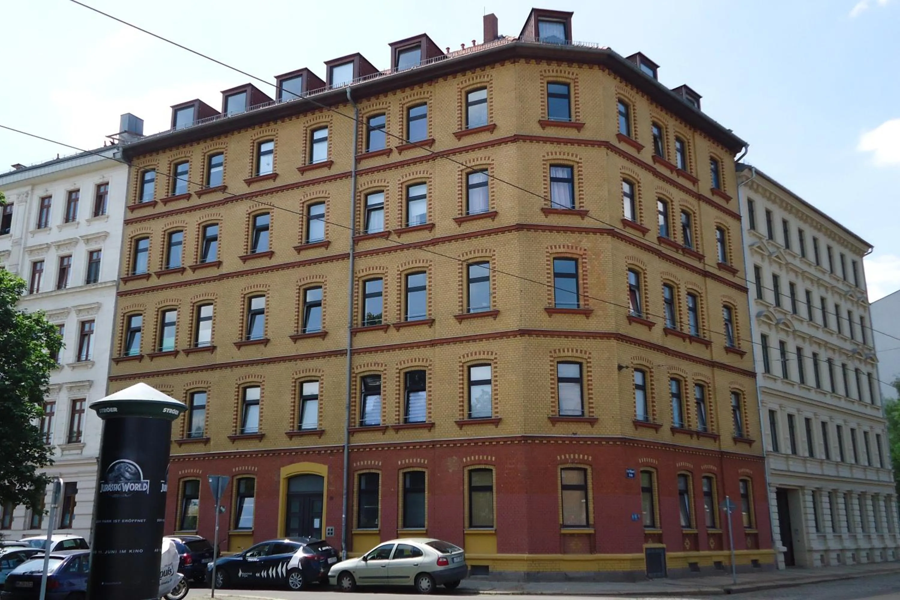 Property building in Hentschels Apartments